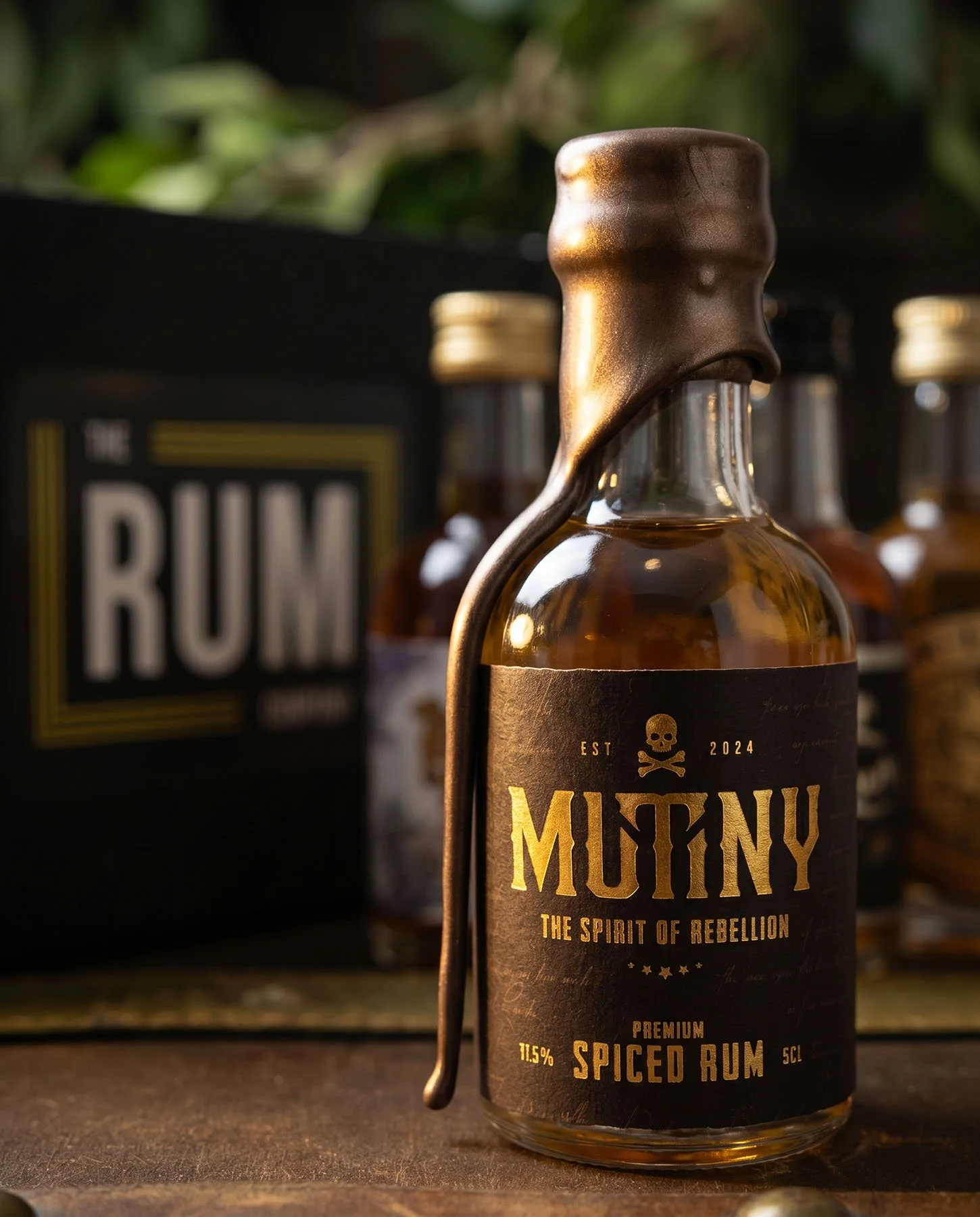 Pirates #1 Rum Taster Set Gift Box (4x50ml)6.jpg