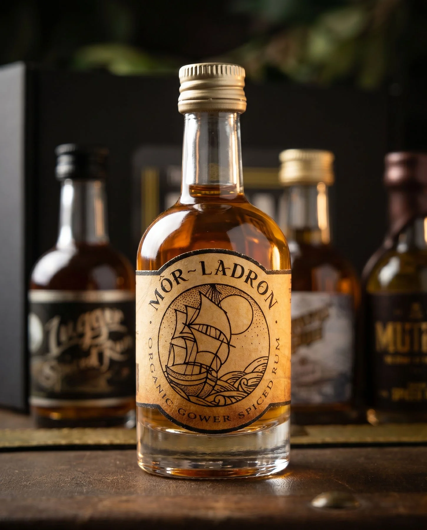 Pirates #1 Rum Taster Set Gift Box (4x50ml)4.jpg