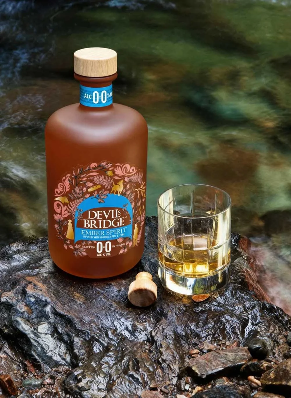 Devil's Bridge Ember 0% Alcohol Spirit 70cl - The Rum Company 2 2 2.jpg