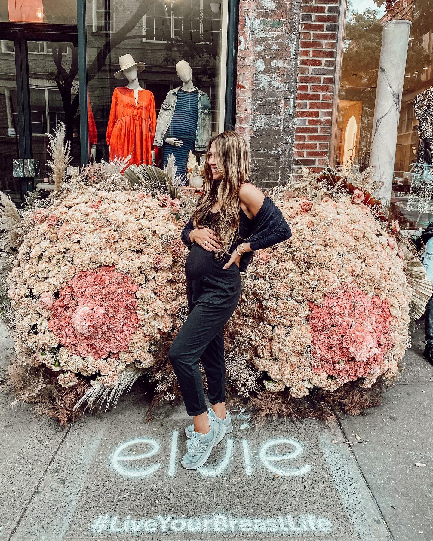 Popped over to @elvie &lsquo;s art installation of BOOBS! Yes you heard right 😊 With the hope of bringing a little beauty into people's lives and normalizing conversations around breastfeeding, Elvie teamed up with florist, @aurorabotanica to create