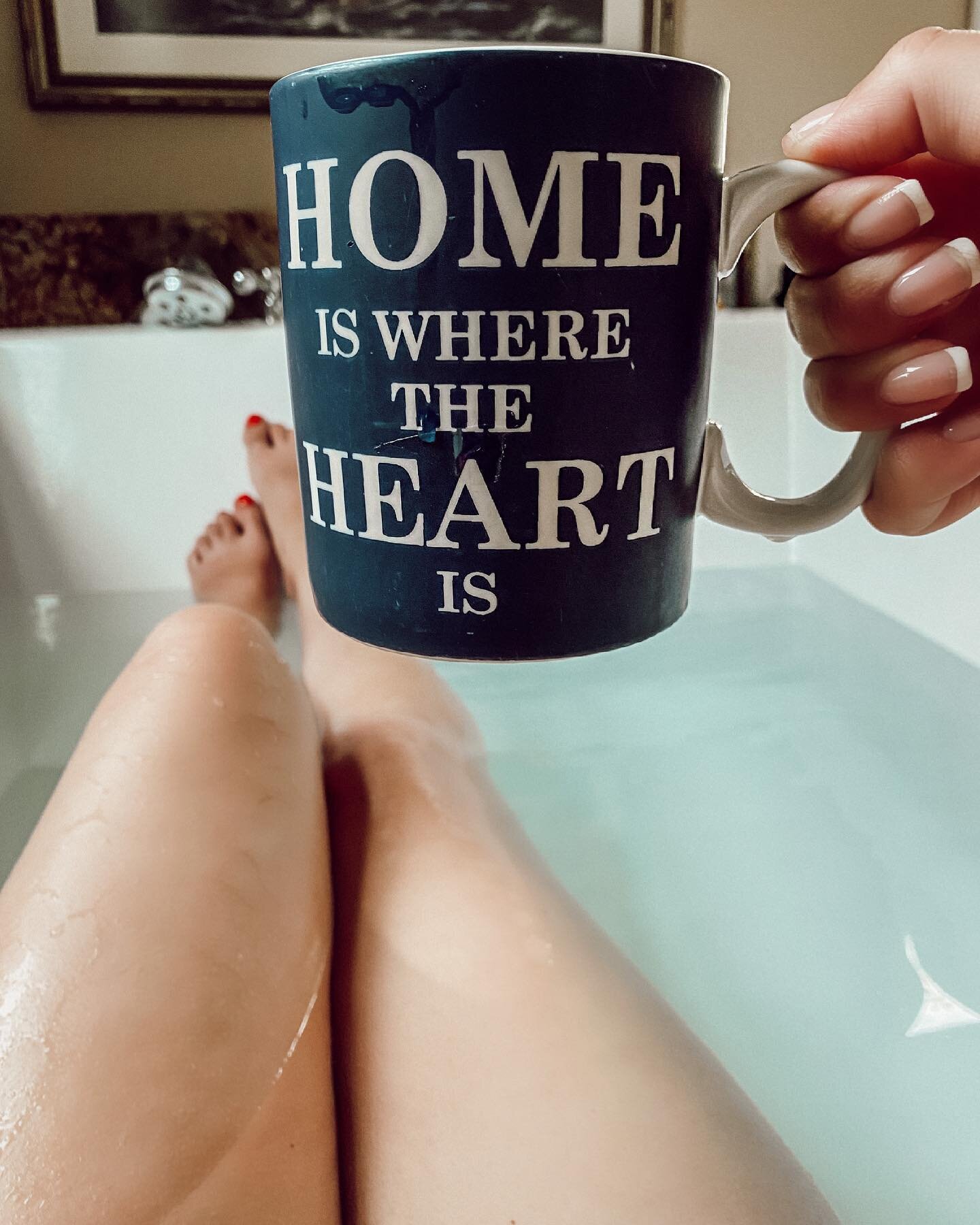 Always 🙌🏼 

Feeling under the weather today and taking it as a sign from the universe telling me to slowwww down. I&rsquo;m one of those people who very rarely gets sick but when I do I often continue about with my daily tasks as if I&rsquo;m not (