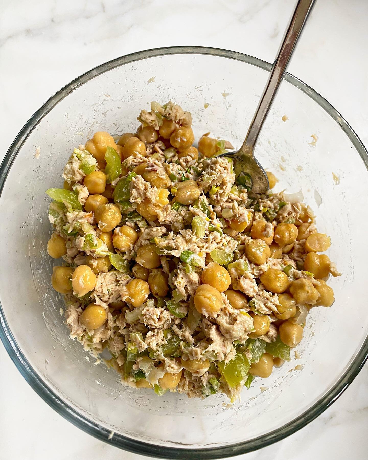 TUNA CHICKPEA SALAD 😍 I have always been a huge lover of tuna salad and am always looking for creative ways to add more nutrients to it! This tuna is from the best @wildplanetfoods and I added light mayo, chives, chickpeas &amp; celery for crunch. I