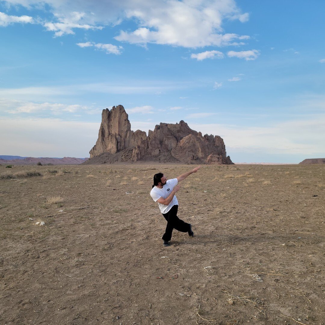 Pit-stops on the drive to Utah. We stopped by Abiquiu, Ghost Ranch and Shiprock.  I was unable to do qi gong at Shiprock due to excessive wind and dust, however, I found a &quot;mini-Shiprock&quot; a little ways down that suited perfectly for a picni