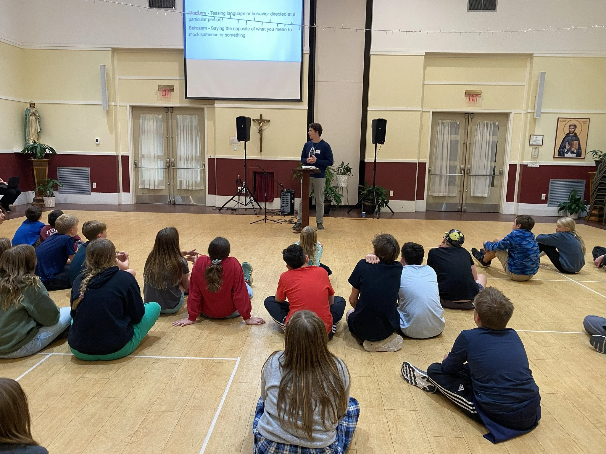 Forty middle schoolers, Youth Apostles, and a dad joke showdown&hellip; Holy humor never looked so fun! 🙌 

Stephen DeCelle led the middle school ministry at @sta_youth  in Charlottesville in a session all about finding joy in the faith complete wit