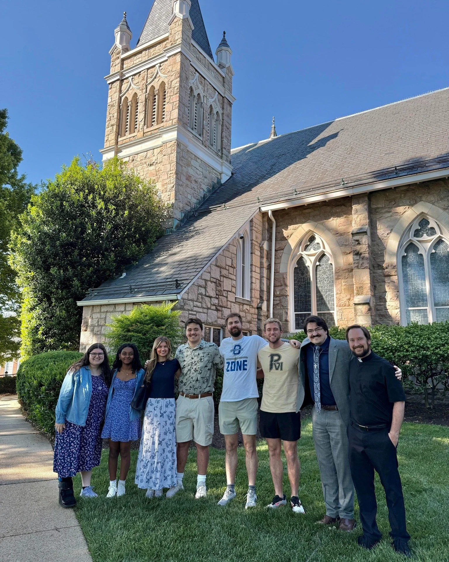 Who says evangelization can't include a 25K run and Taco Bell? 🌮🏃&zwj;♂️

Youth Apostles Full Members Austin Mee and Nick Eastman turned a self-designed 25K pilgrimage run into an invitation for students to join them for Daily Mass, prayer, convers