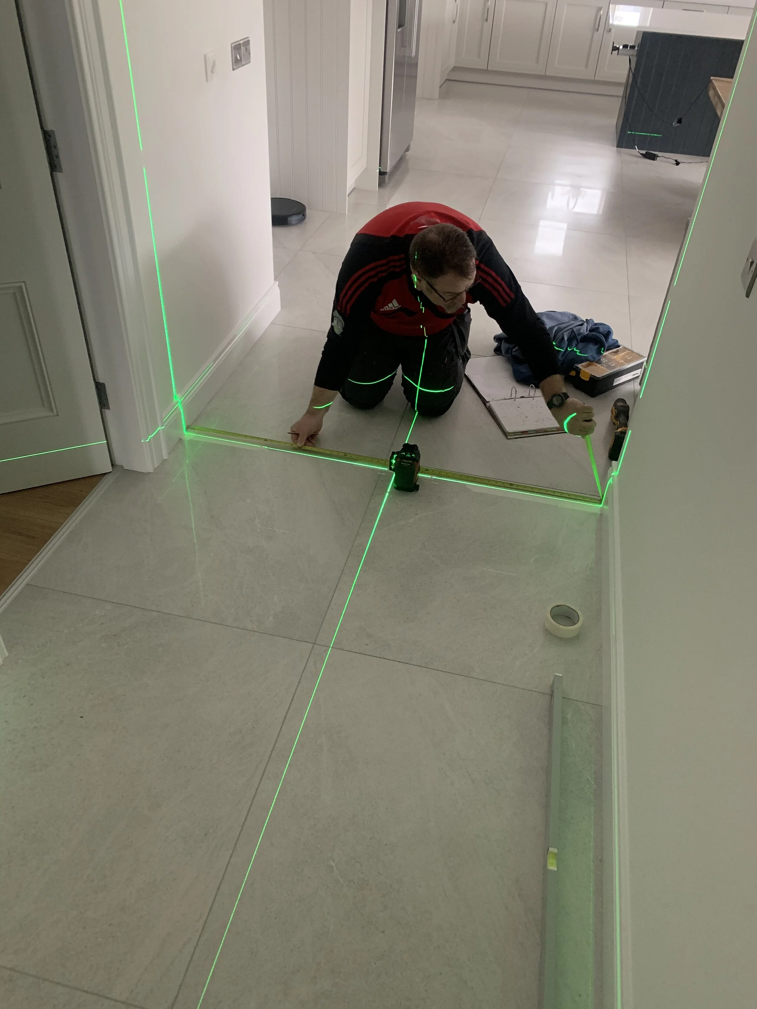 Frameless glass door  