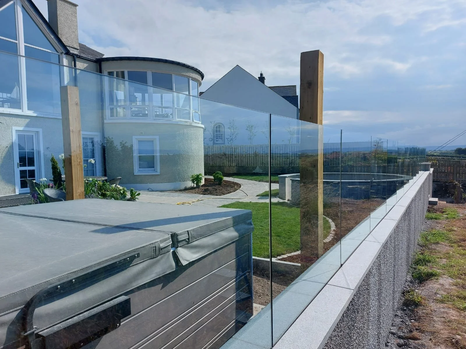 Frameless glass balustrades Northern Ireland 
