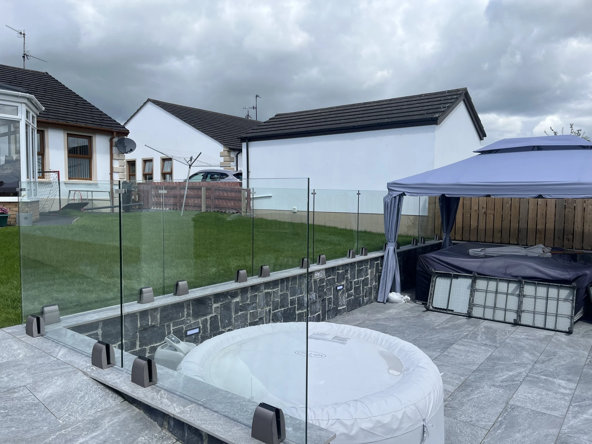 Frameless Balustrade systems for your patio decking or balconies Ireland 