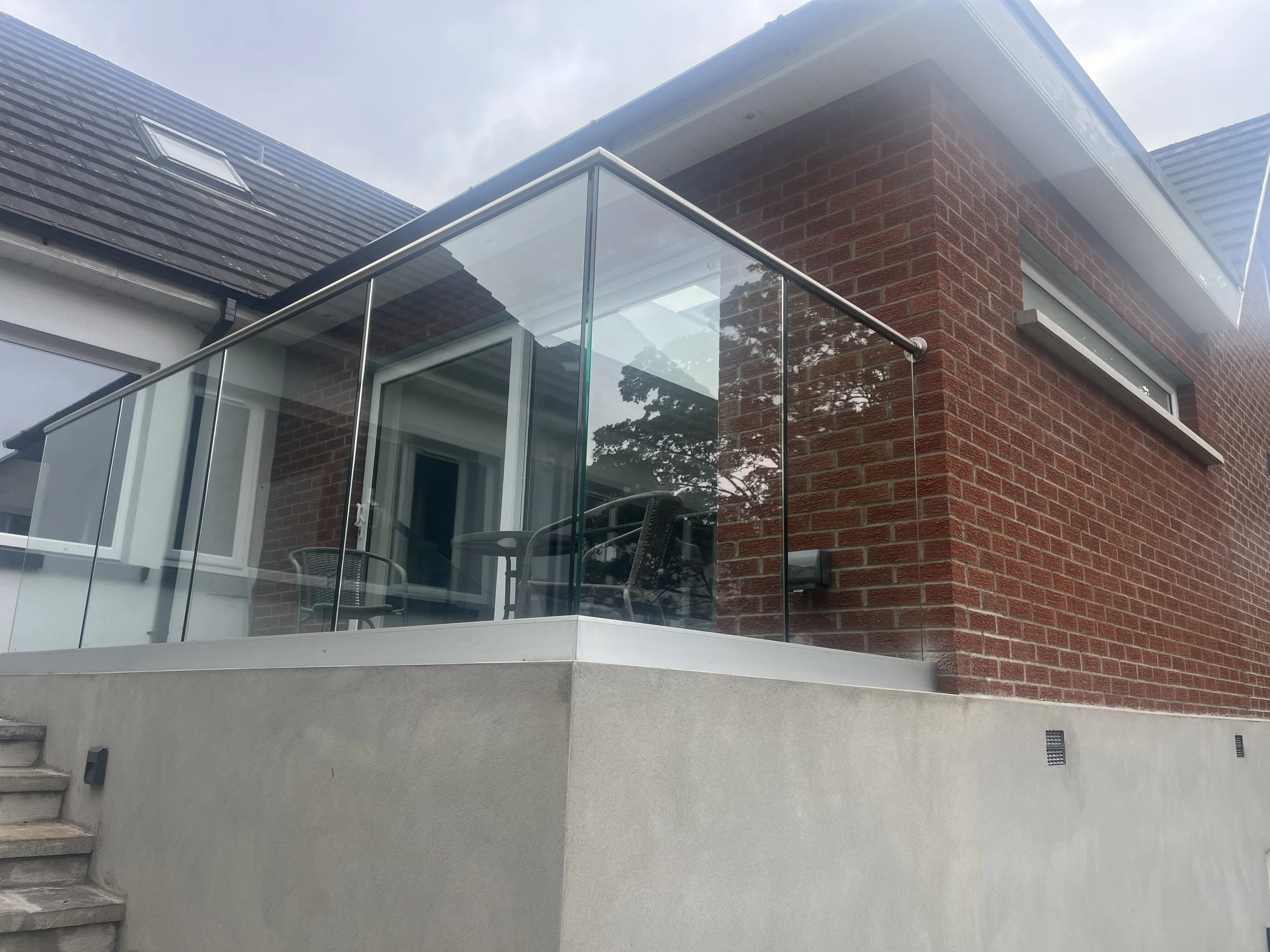 Balustrades / Decking Windbreakers/ Patio Posts And Glass  Ireland 