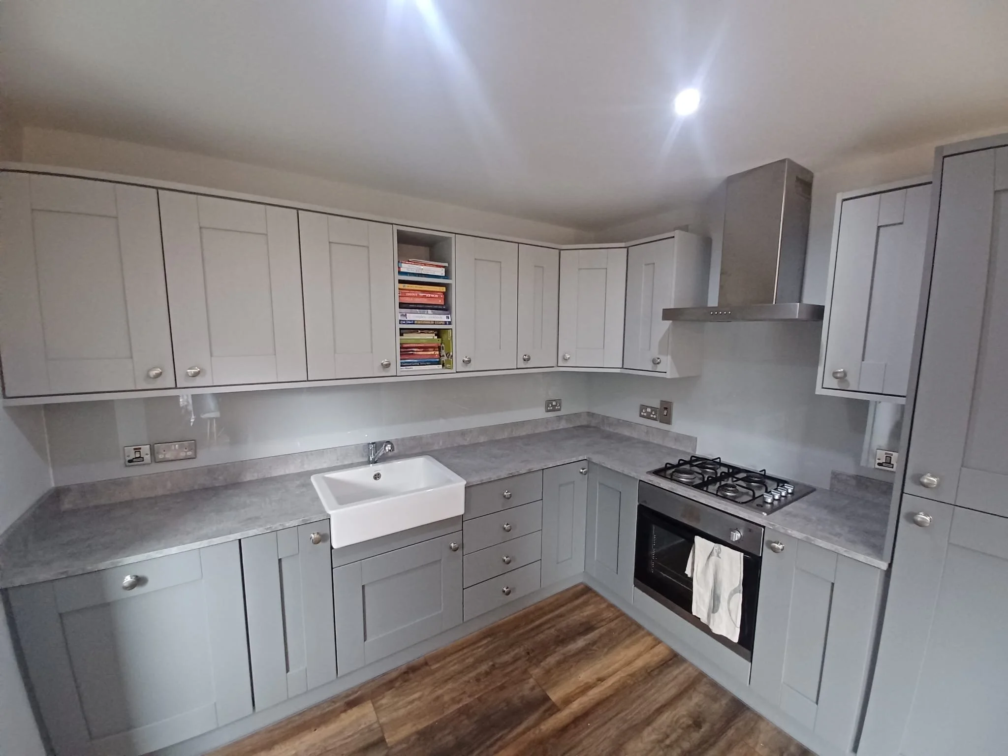 Glass splashbacks: A stylish and practical addition to your kitchen