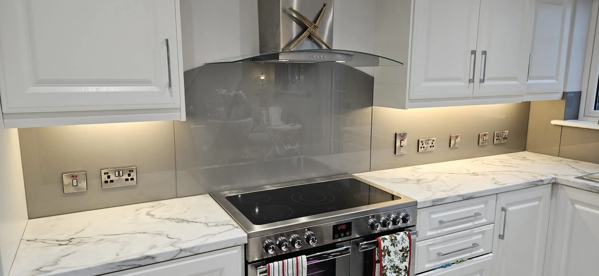 Coloured Glass Versus Tiles in Ireland 