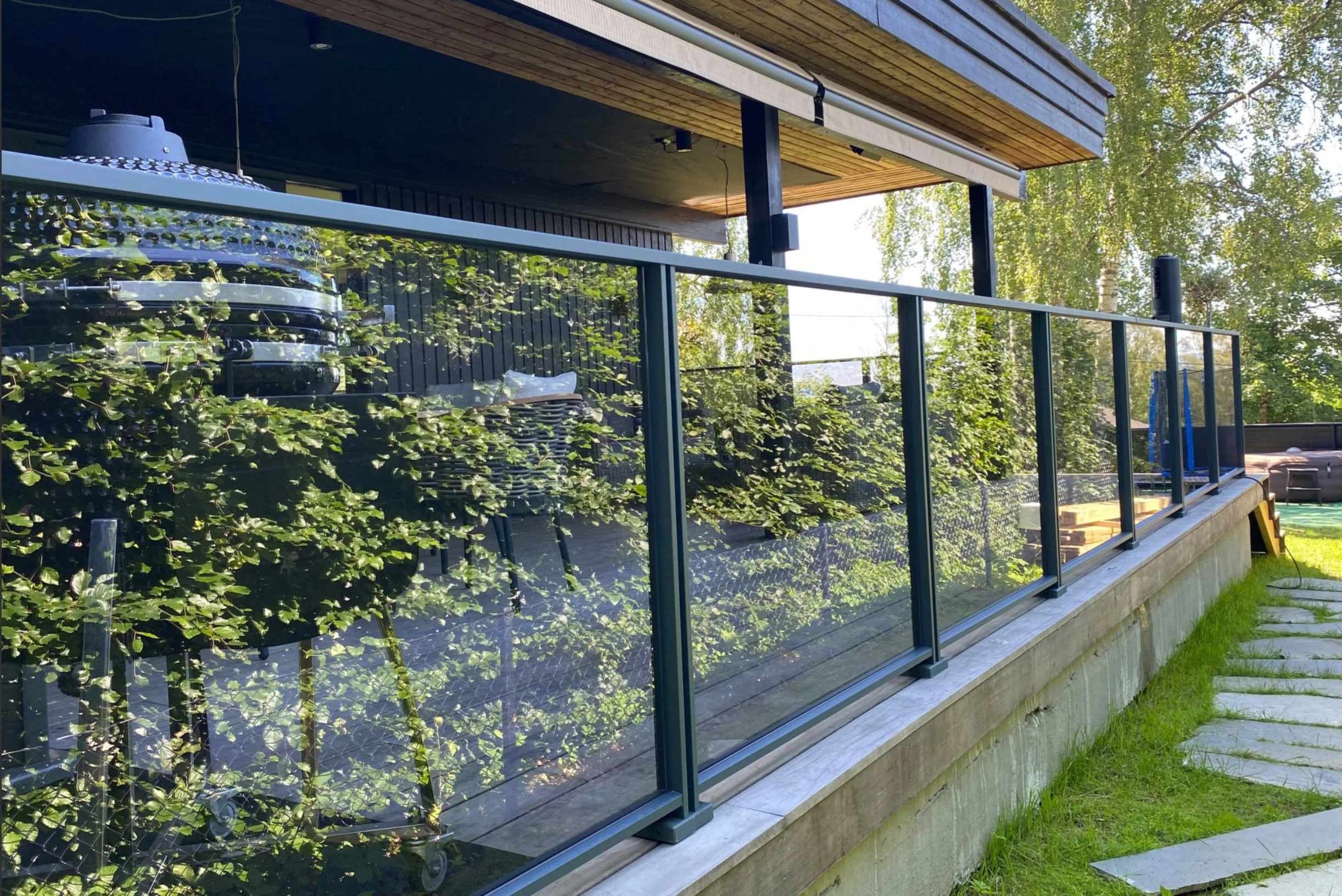 Timeless Elegance &amp; Modern Innovation: Aluminium Glass Balustrades by Stile Glass (NI)
