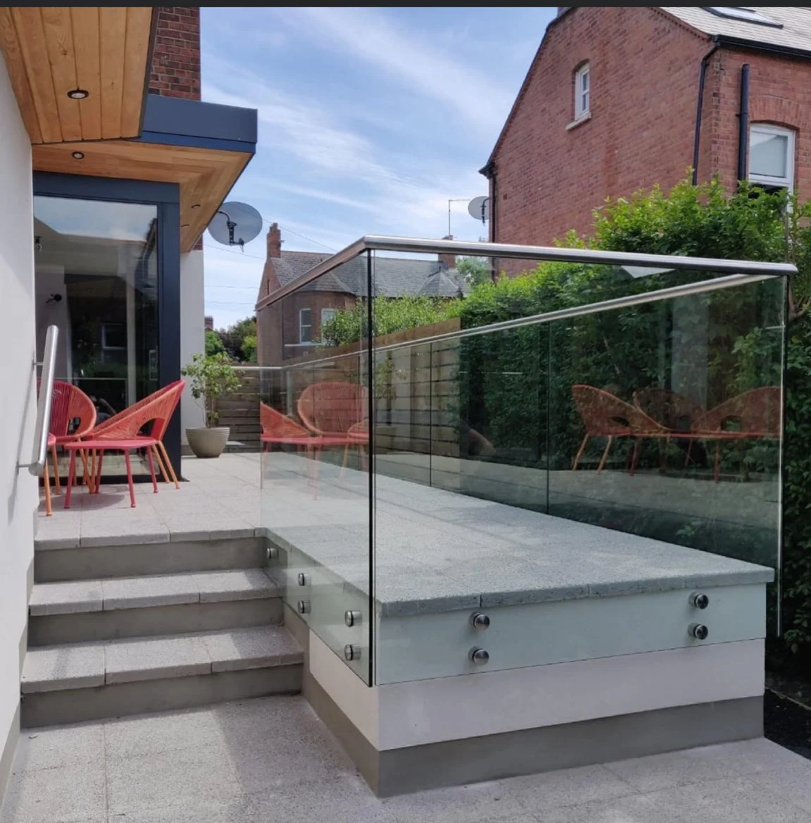 Choosing the Right Glass Balustrade for Your Home