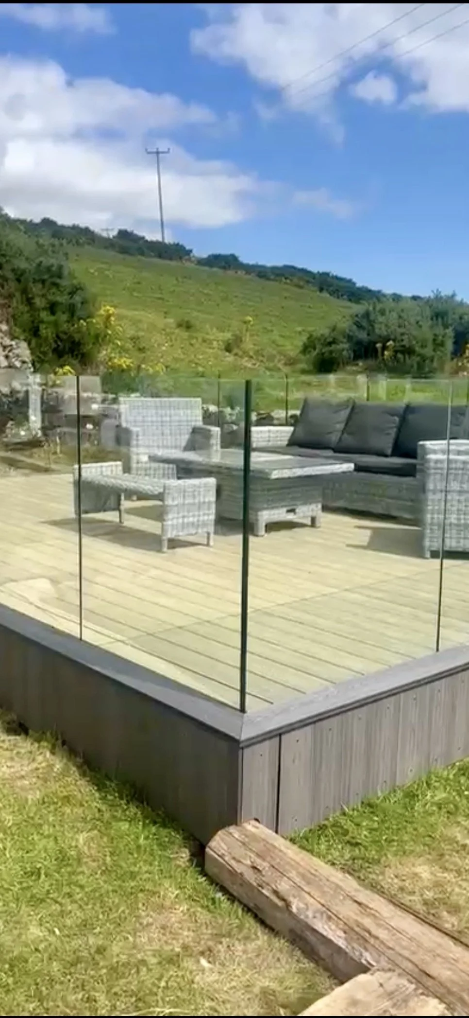 Glass Balustrades &amp; the art of Outdoor Entertainment