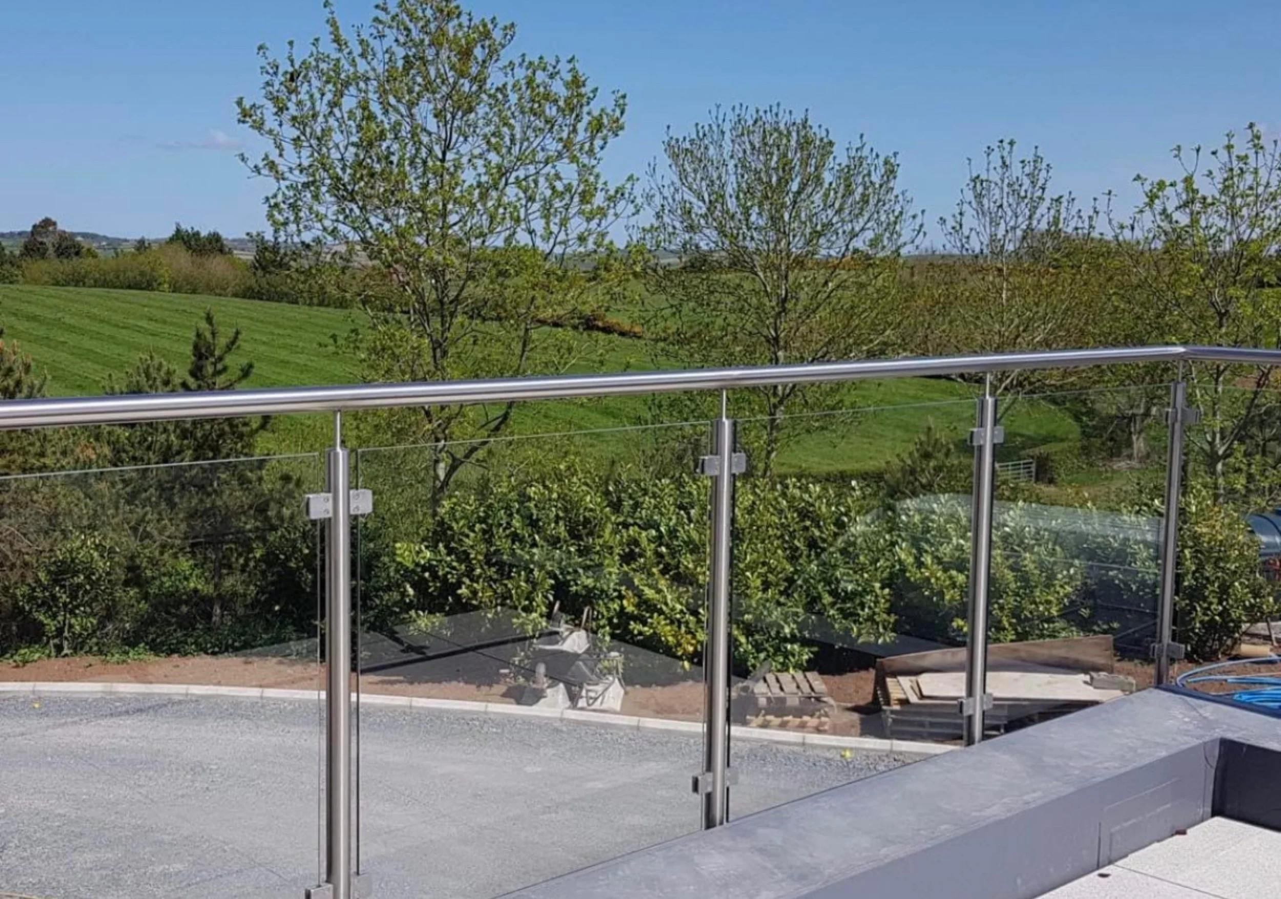 Back to Basics: What is a Glass Balustrade?
