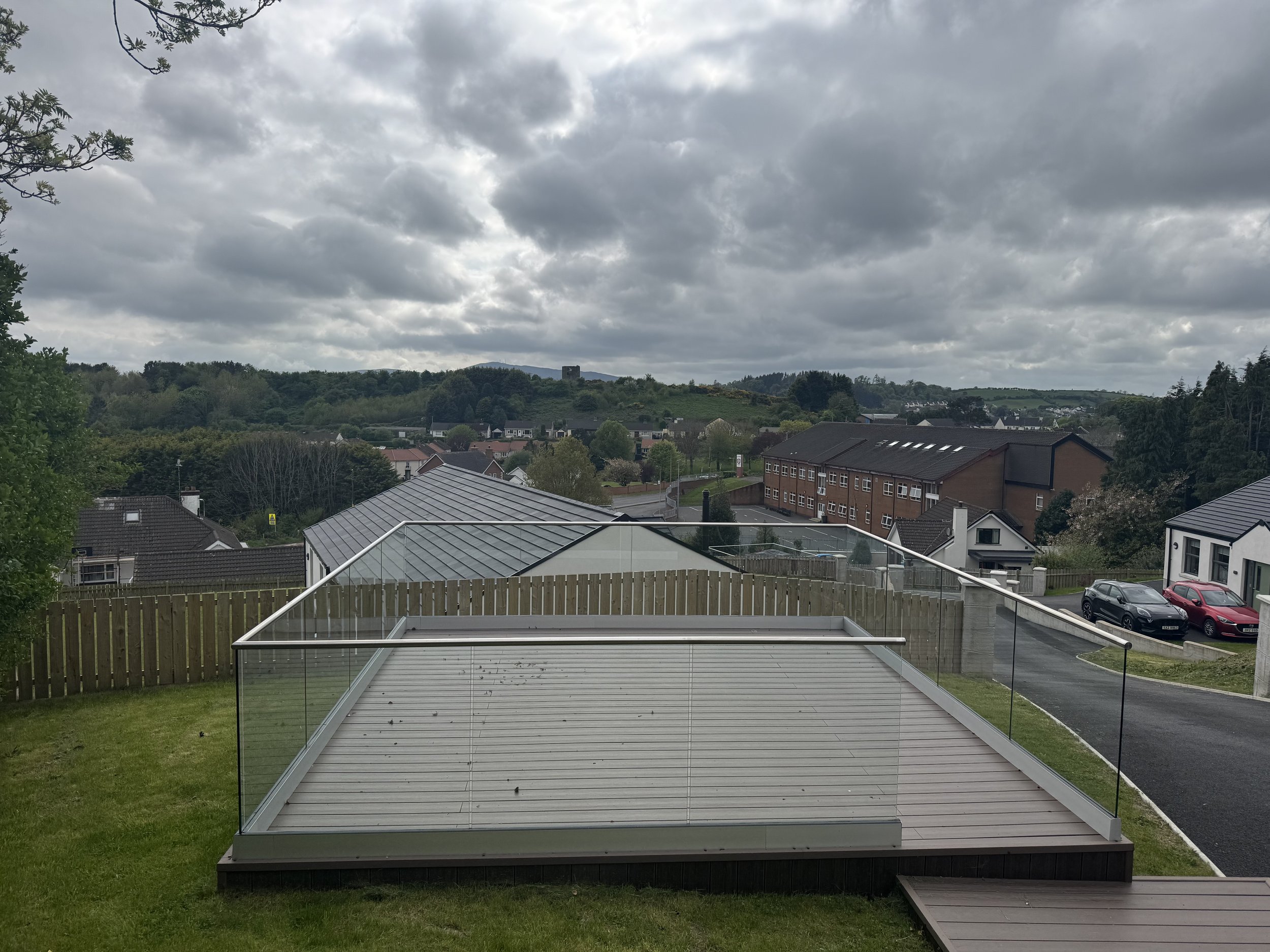 THE BEAUTY OF GLASS BALUSTRADES