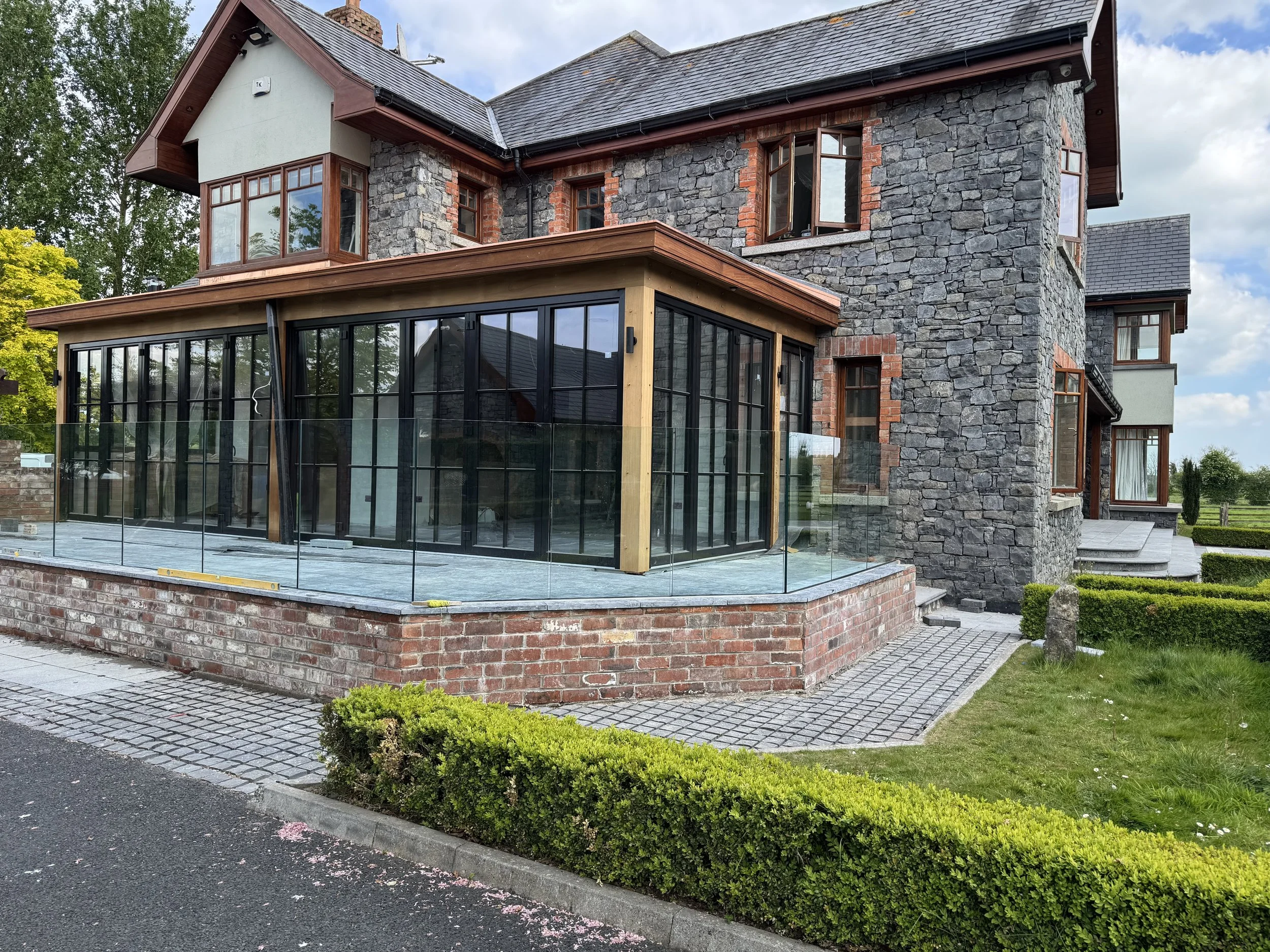 CAN A GLASS BALUSTRADE INCREASE PROPERTY VALUE?