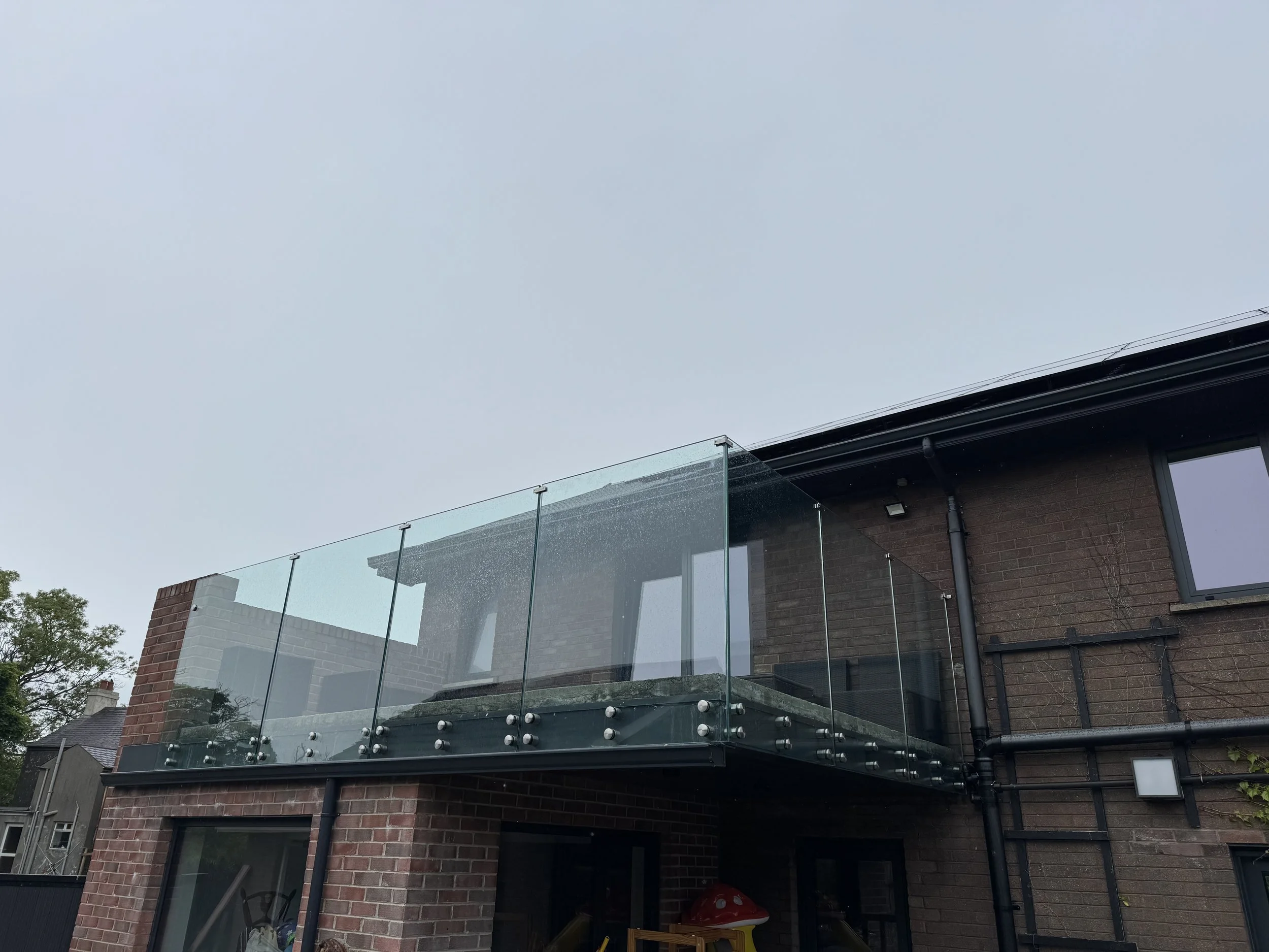 LET STILEGLASS HELP YOU MAKE YOUR DREAM GLASS BALUSTRADE A REALITY