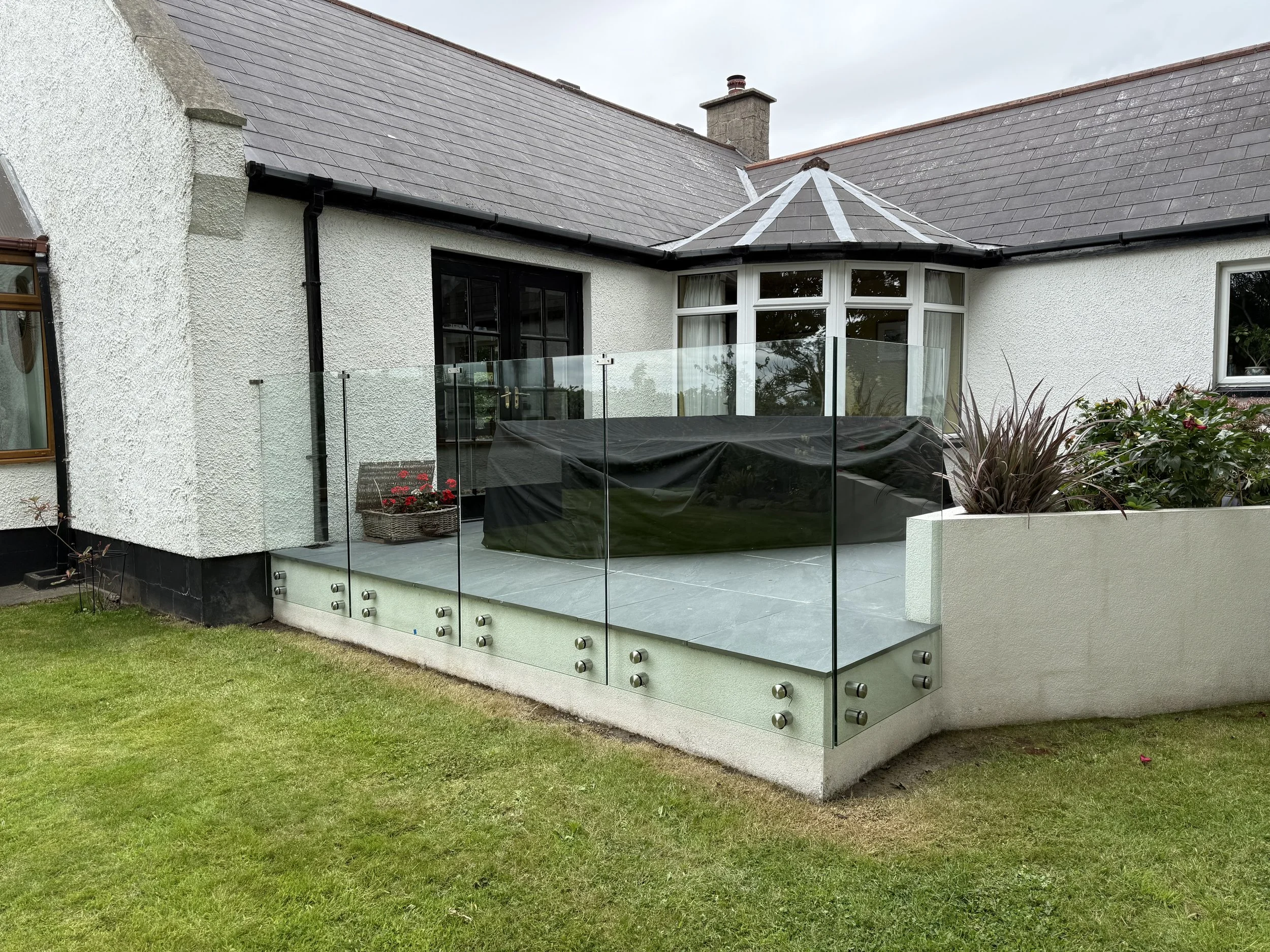 Seamless Style &amp; Safety: Your Local Glass Balustrade Experts in Northern Ireland