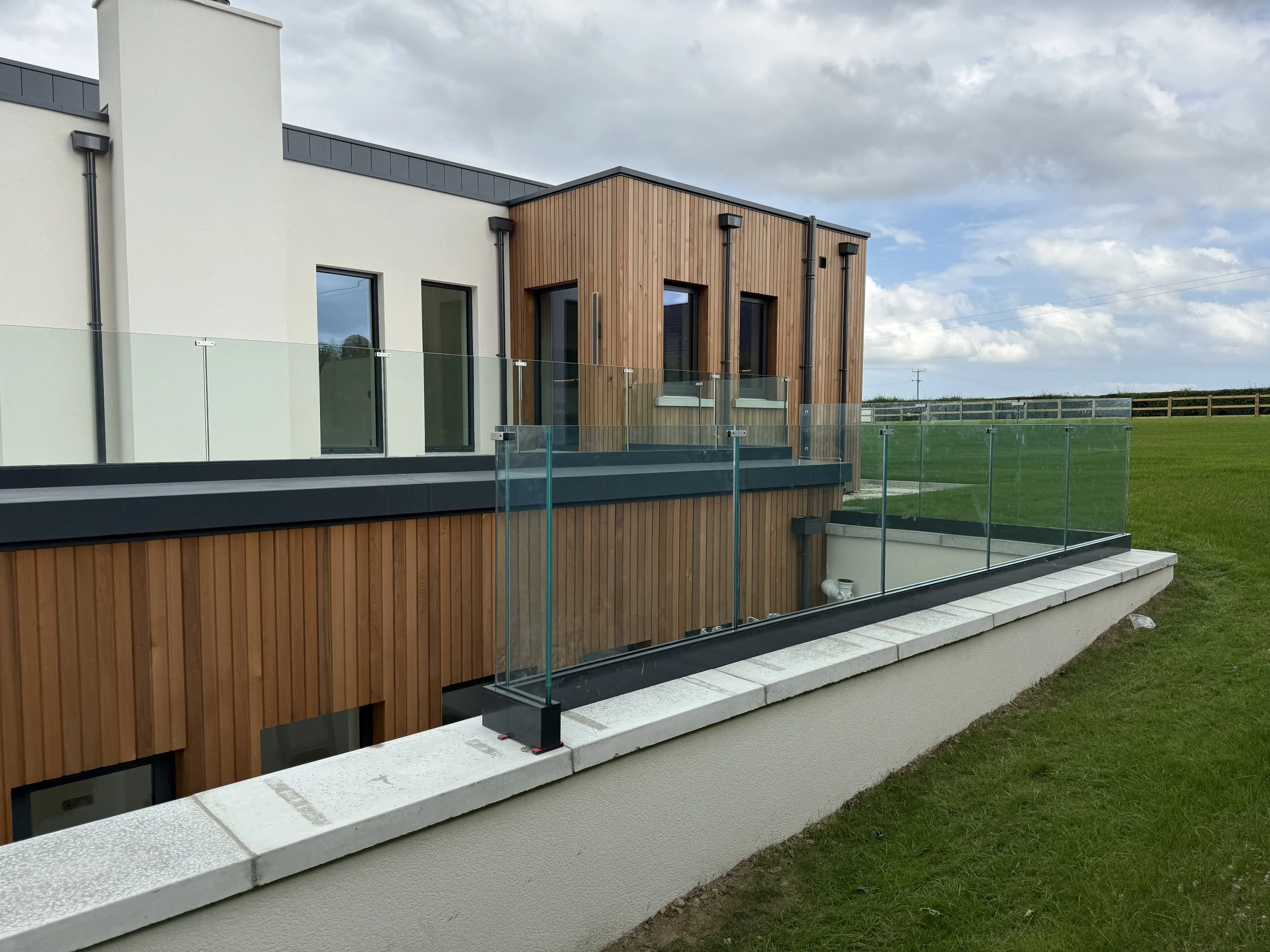 Seamless Style &amp; Safety: Your Local Glass Balustrade Experts in the UK