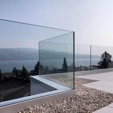 STILEGLASS CAN HELP PLAN YOUR GLASS BALUSTRADE PROJECT