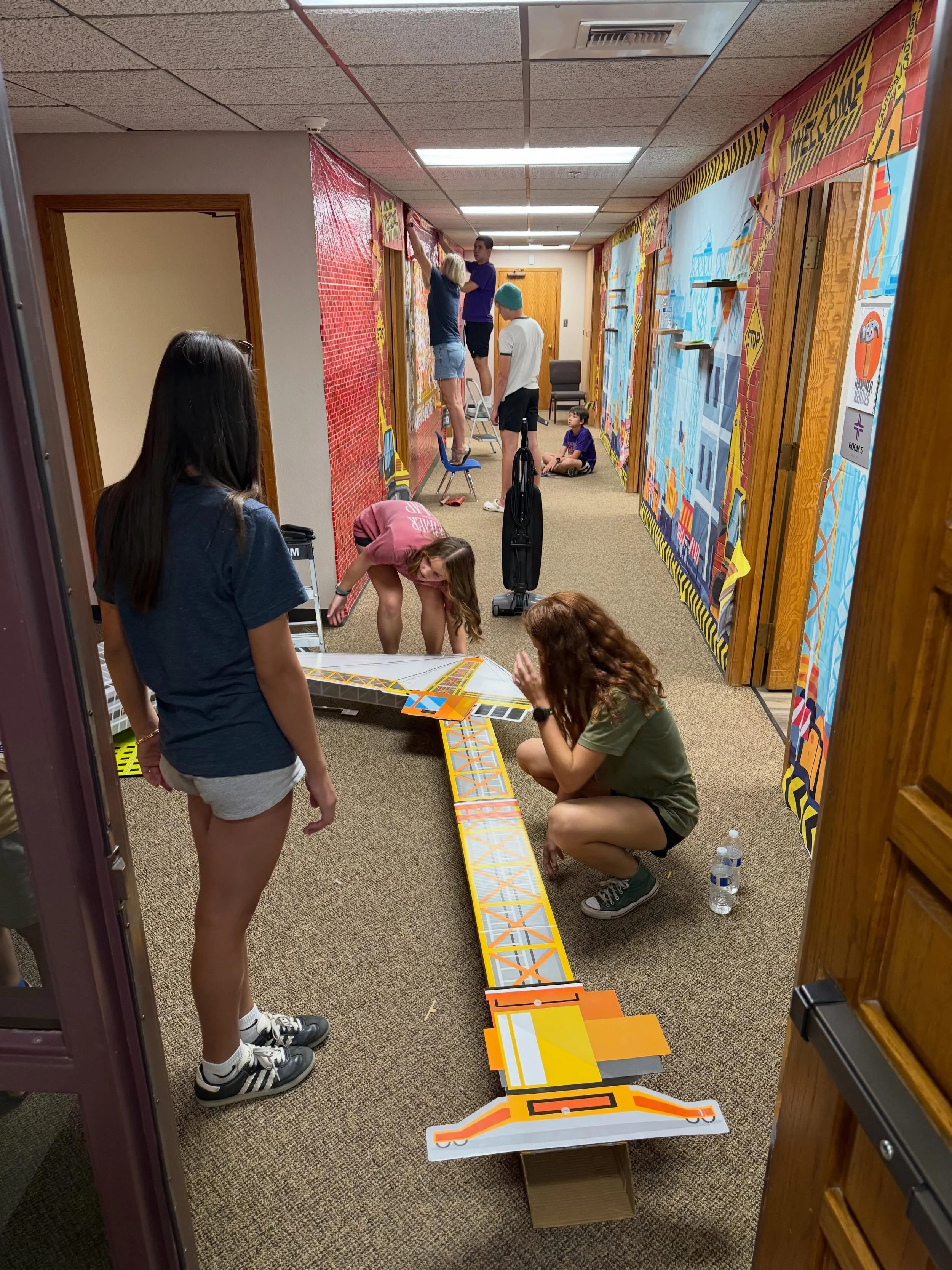 We LOVE VBS Prep week! The whole campus is transforming this week into a construction site where Faith is Built to Last! 
🧱🔨🚧🏗️