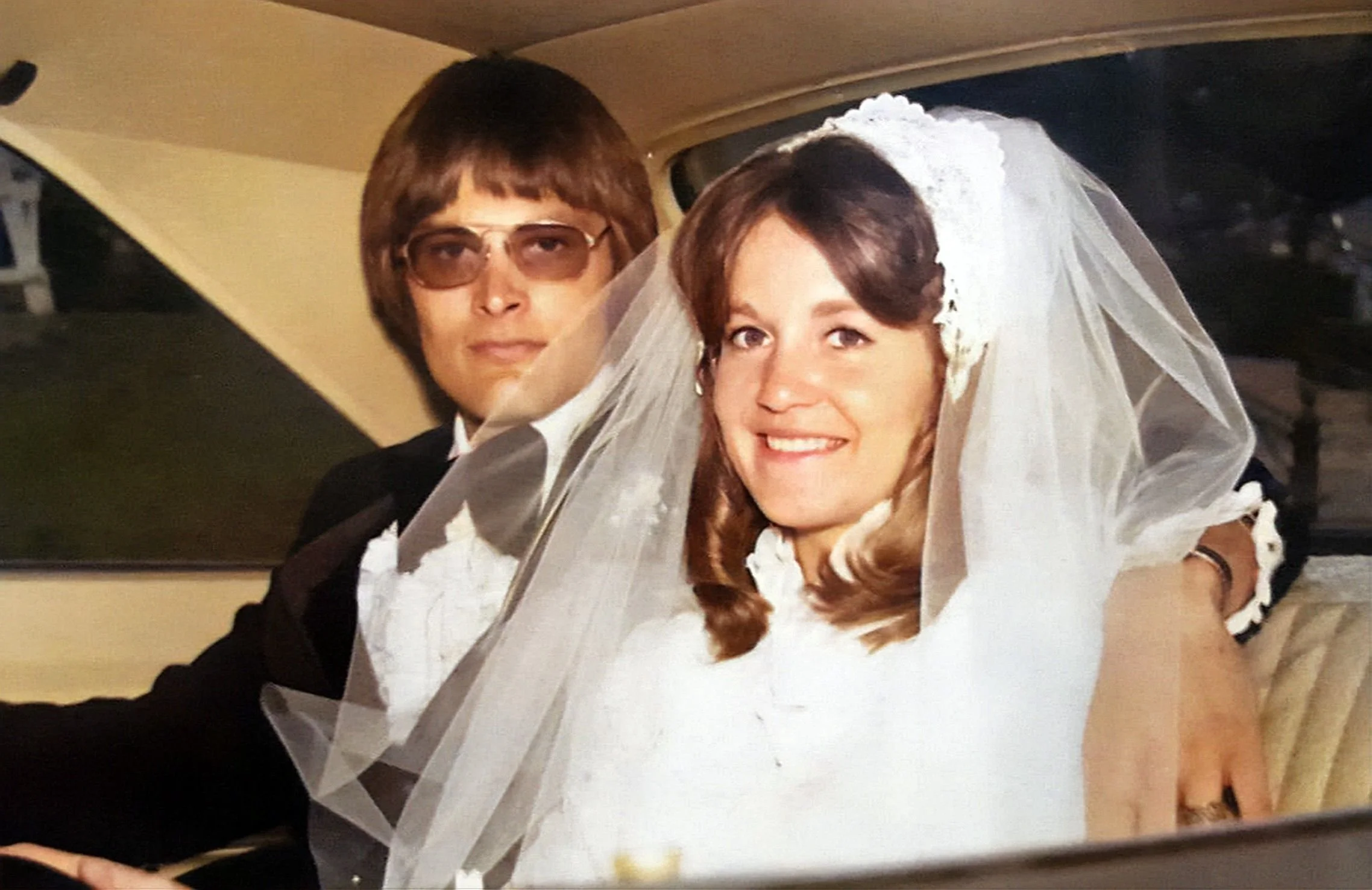 1975_06.14 Pick 2of5 Dennis Rebecca wedding.jpg