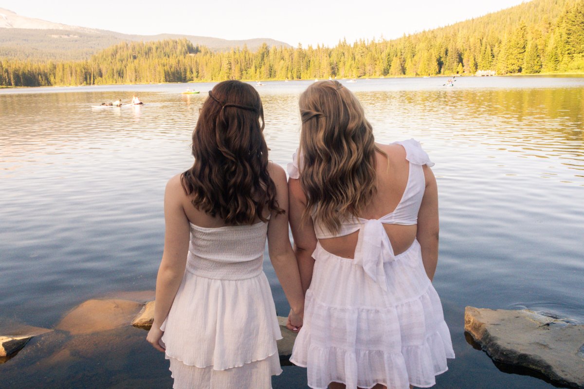 ST26 Trillium Lake Mountain Senior Team Behind the Scenes Outdoor Senior Photo Session in Goverment Camp, Oregon by Vancouver, Washington Based Photographer Natasha Victoria Photography-50.jpg