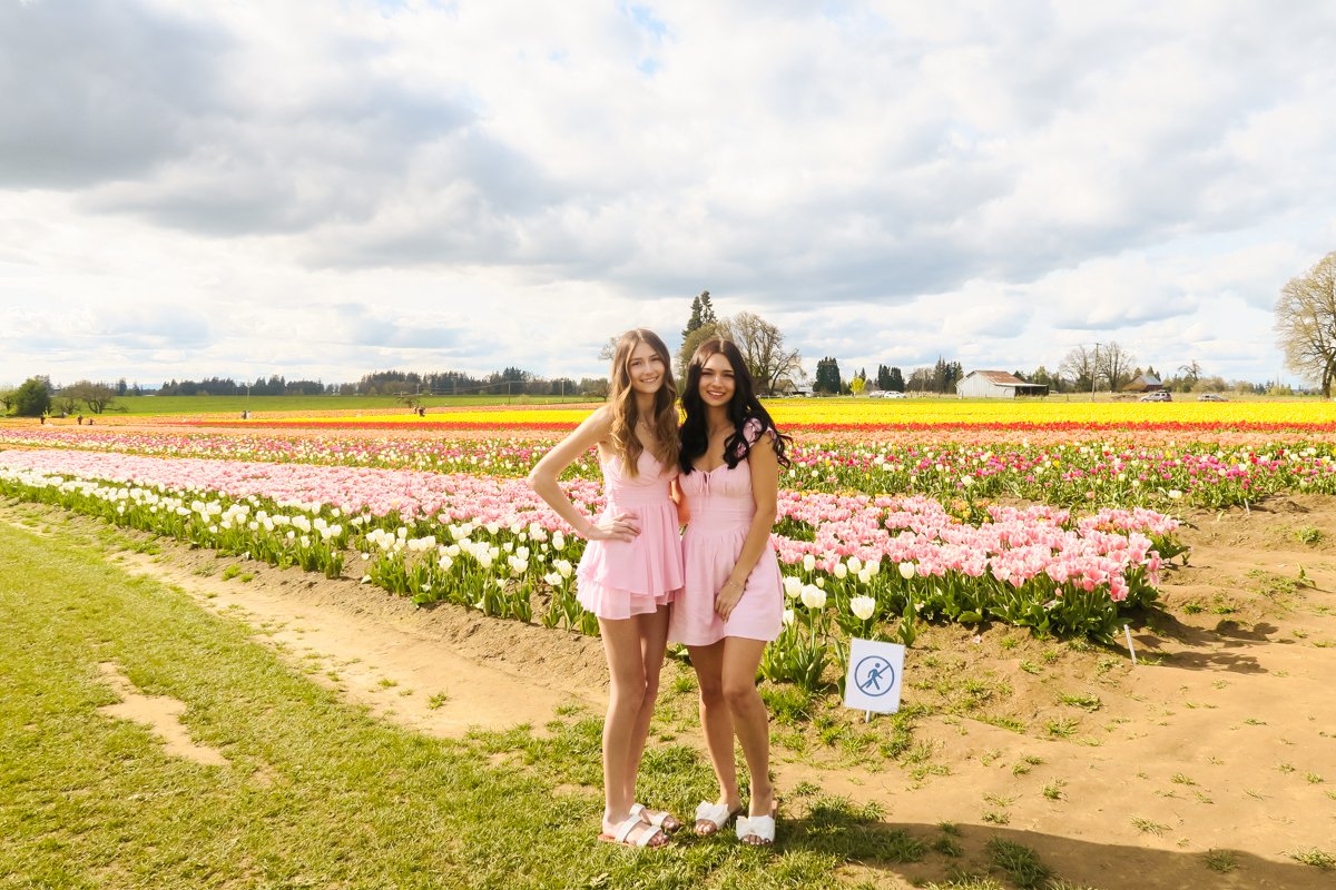 ST26 Tulip Farm Senior Team Photo Session at a Tulip Farm in Woodurn, Oregon for Senior Portraits by Vancouver, Washington based Senior and Family Portrait Photographer Natasha Victoria Photography-21.jpg