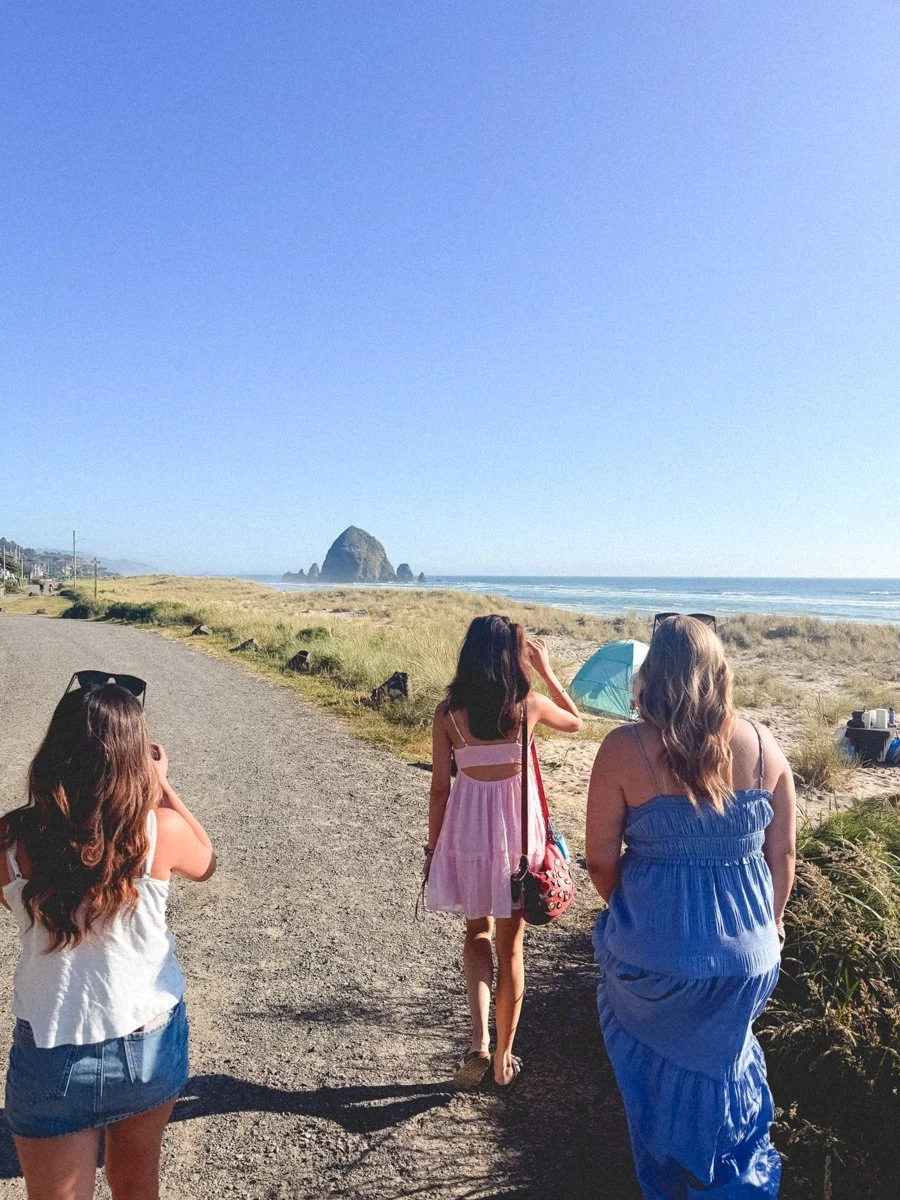 ST26 Cannon Beach Team Behind the Scenes at Outdoor Senior Photo Session in Cannon Beach, Oregon by Vancouver, Washington Based Photographer Natasha Victoria Photography-7.jpg