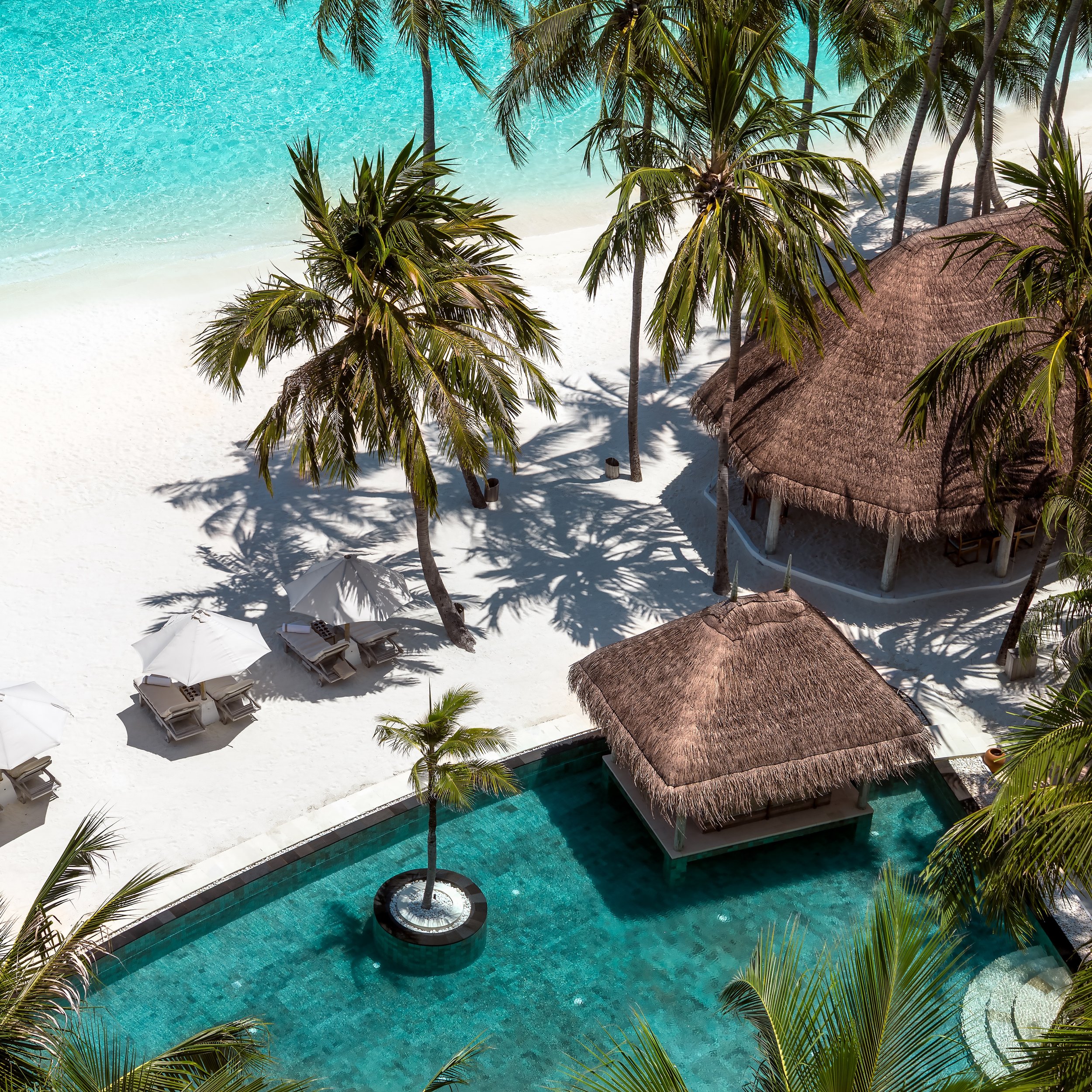 Breathtaking views of Gili Lankanfushi, a barefoot luxury resort&hellip;

#barefootluxury #maldives #gililankanfushi #aerial #intelligentluxury
