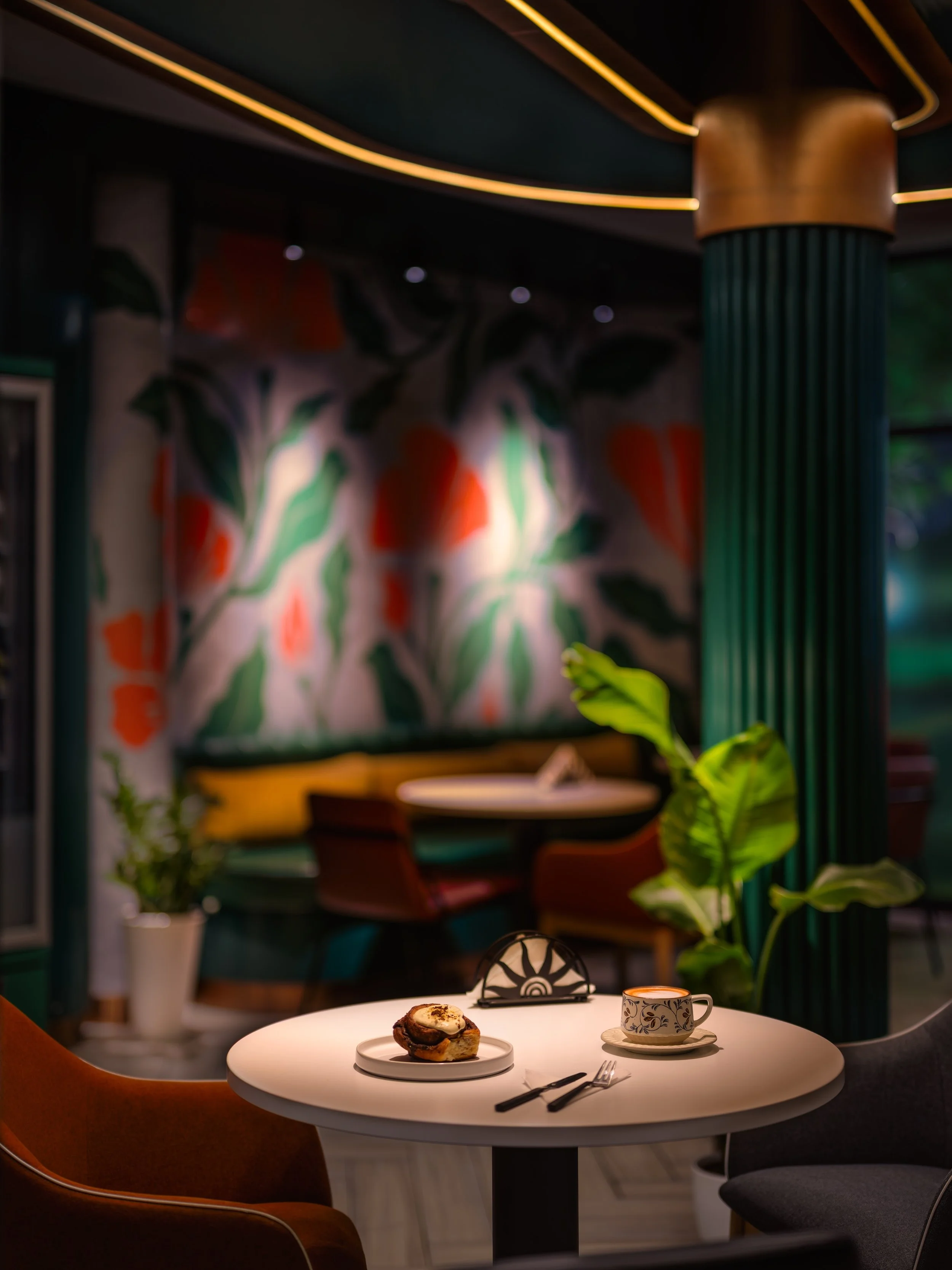 A taste of comfort, crafted with care. ☕✨

From beautifully presented breakfast favourites to indulgent sweet treats and hearty savoury creations, Descanso Caf&eacute; brings together inviting flavours and a warm, contemporary ambience in the heart o