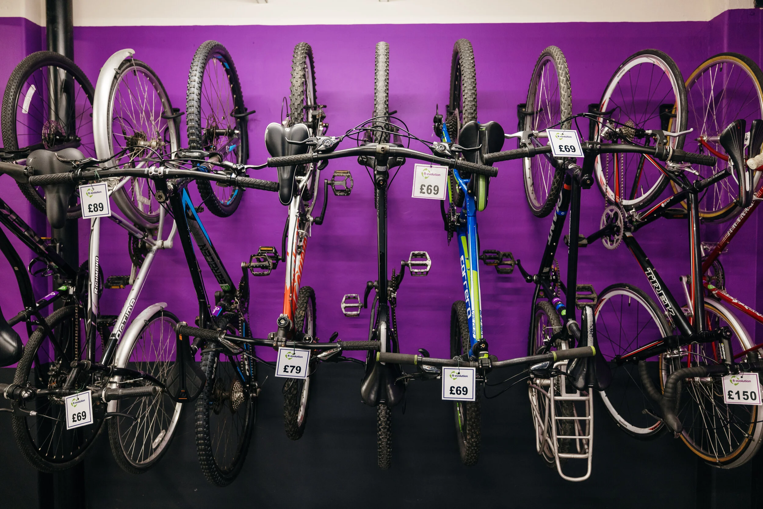 Bike Magasin Velo Hull Transparent Bike Display Stand Velo-Tool