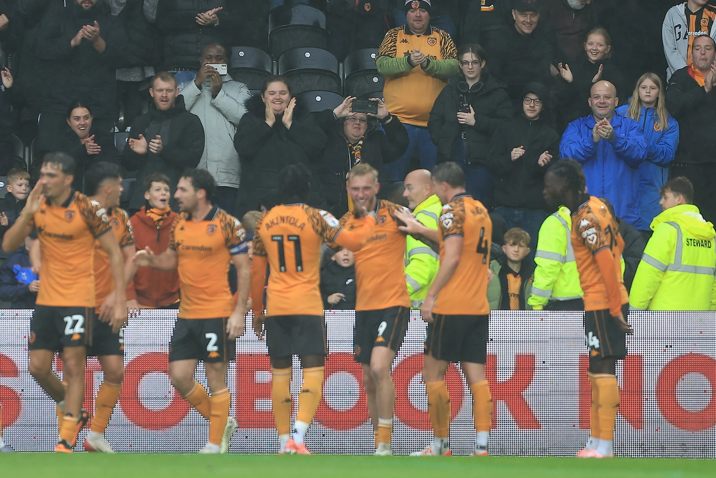 Tigers sparkle in the rain to hammer Saints