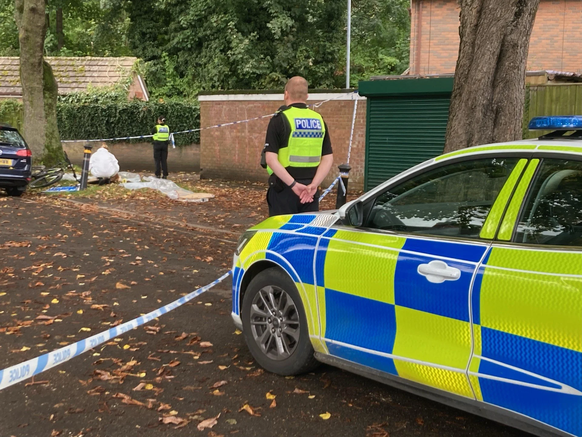 Crossbow fired – man arrested on suspicion of attempted murder — The ...