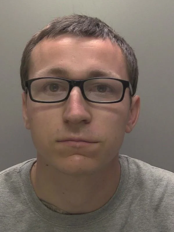 Hull riots: Six jailed for more than 19 years — The Hull Story