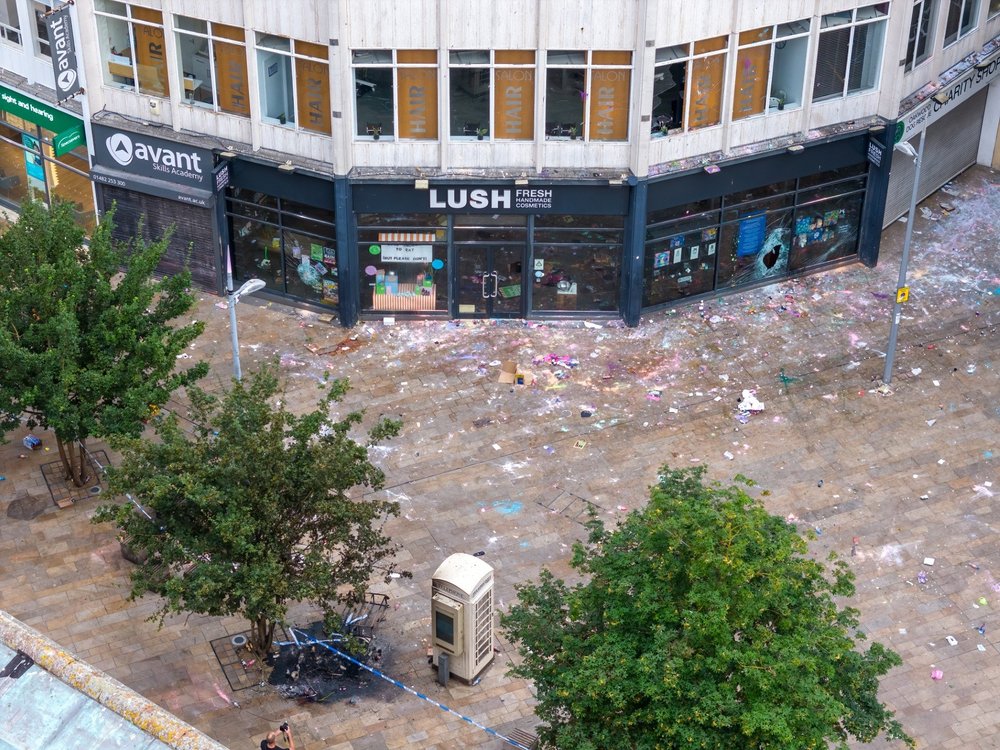 Hull Town Riot Hull riots: Terror on our streets — The Hull Story