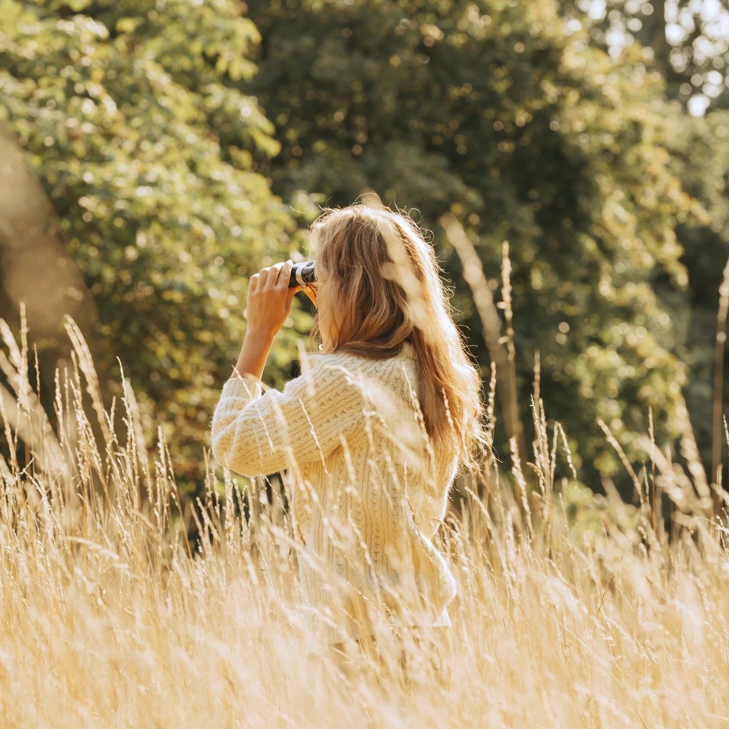 Looking for inspiration? 🧶 

📸 by PK

#aranknitwear #AW25 #vintage #neutrals