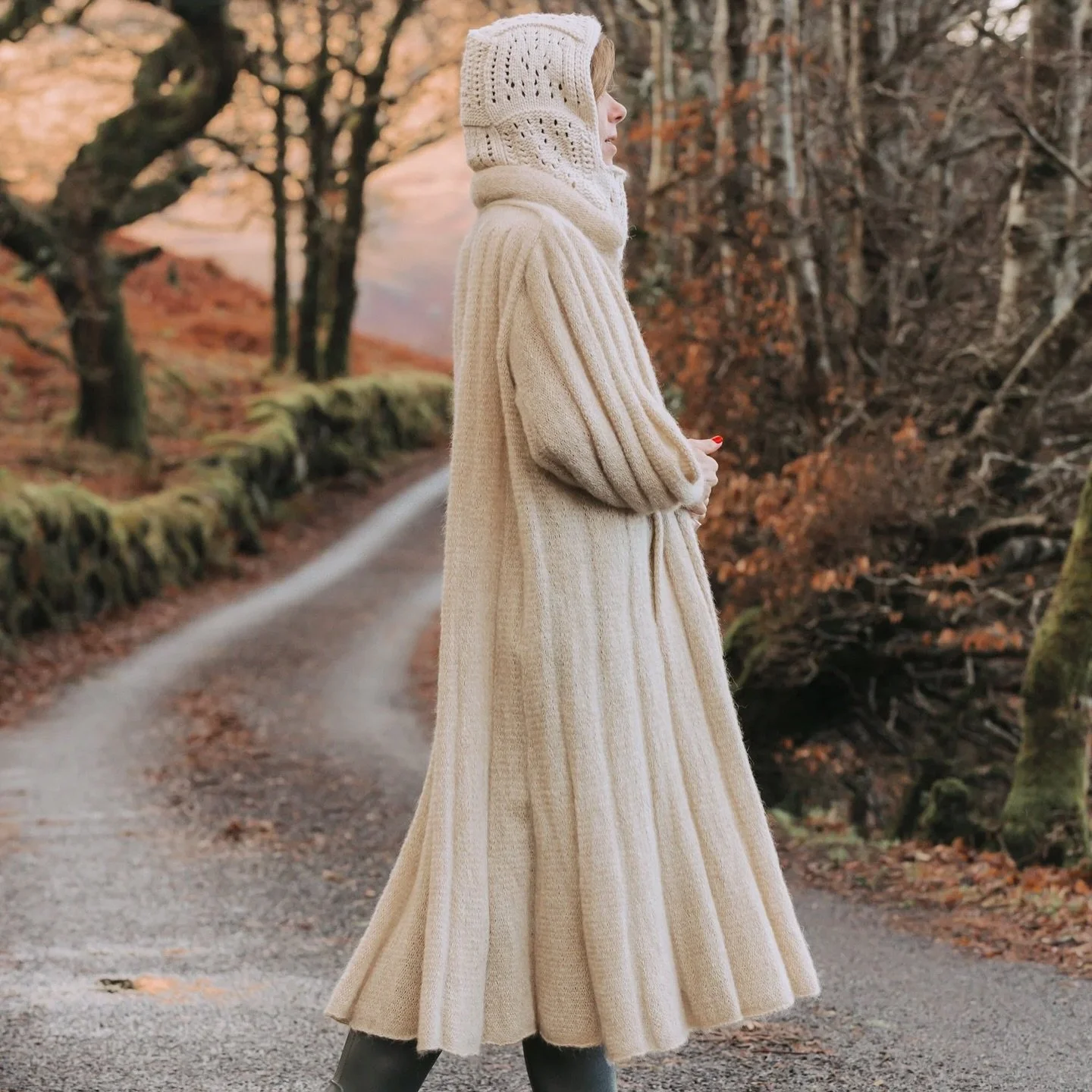 We give forgotten fashion a second chance. ♻️

Tag us in your #secondlifestyle; together we can make a difference!

#secondlifestyle #sustainablefashion #vintagerevival #ecochic #fashionwithpurpose #circularstyle