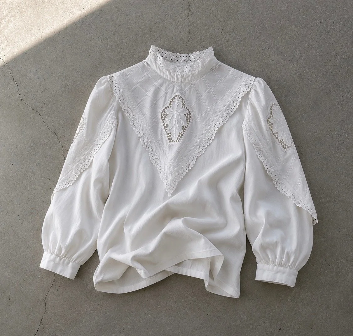 A timeless vintage treasure ✨

This beautiful embroidered blouse features delicate lace details, intricate craftsmanship, and an effortlessly romantic silhouette. Lightweight and comfortable, it&rsquo;s the perfect piece to wear from day to evening w