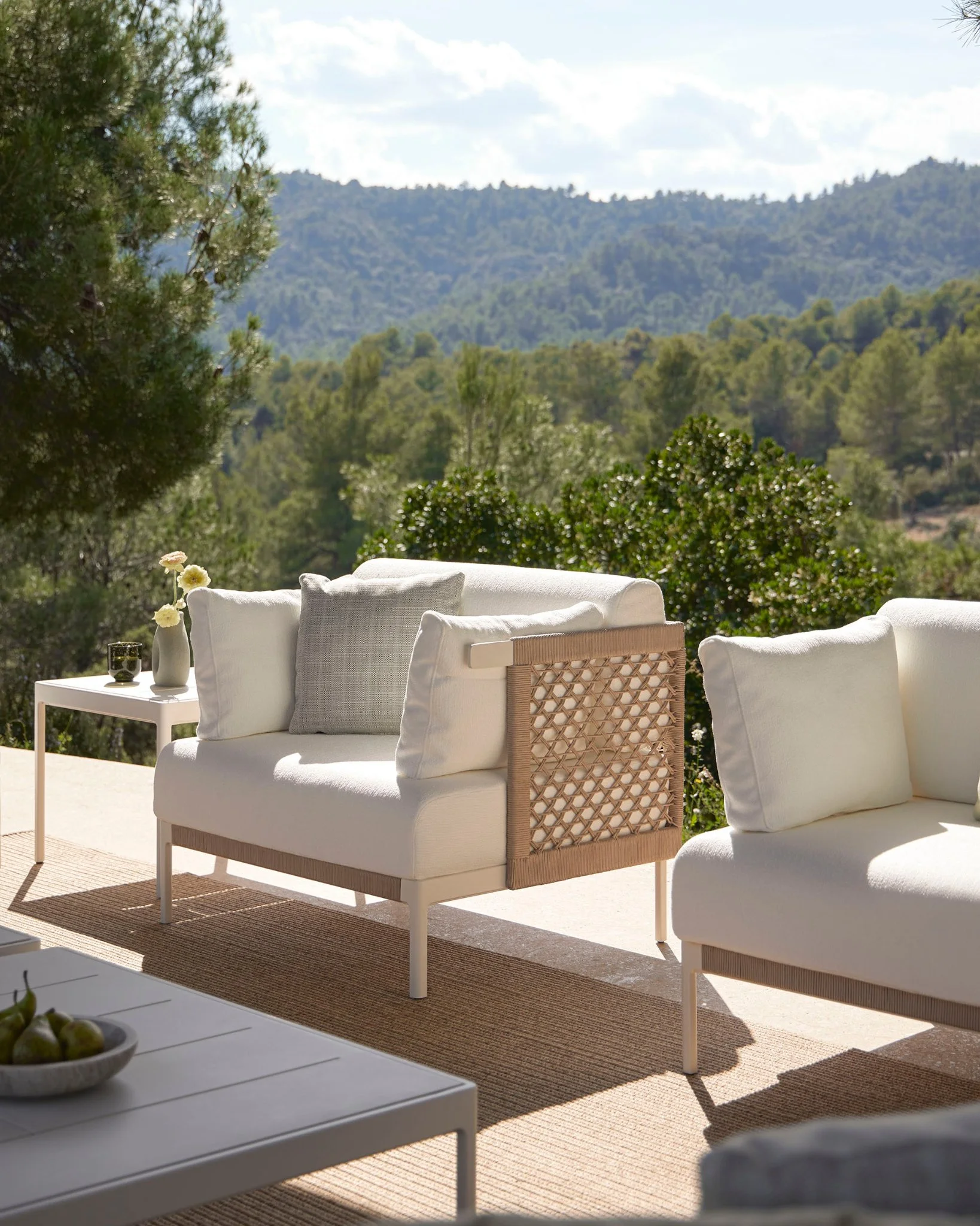 POINT | Outdoor Furniture