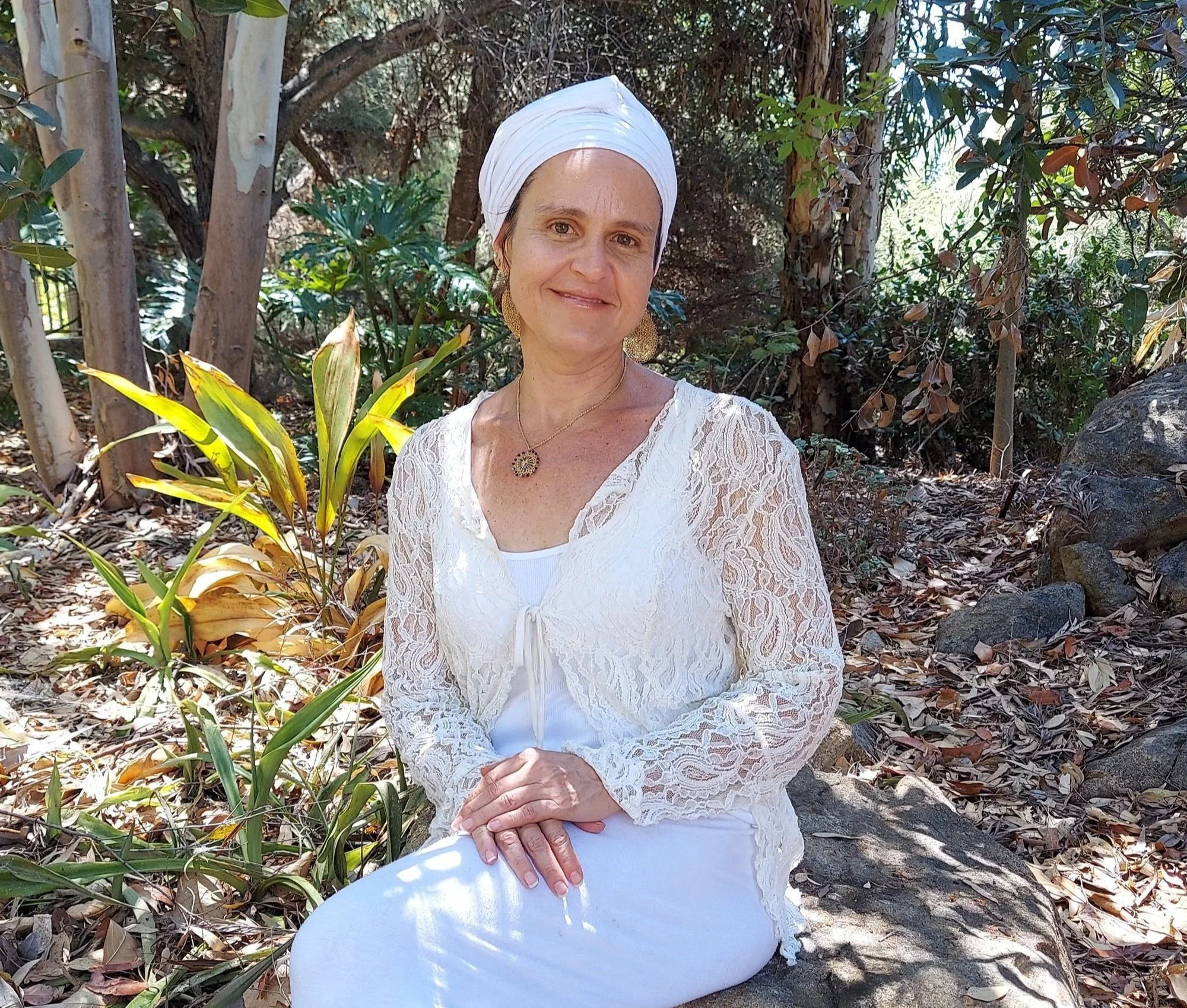 Mantra Meditation Group for Brain Health: Kirtan Kriya Benefits (11 Minutes)