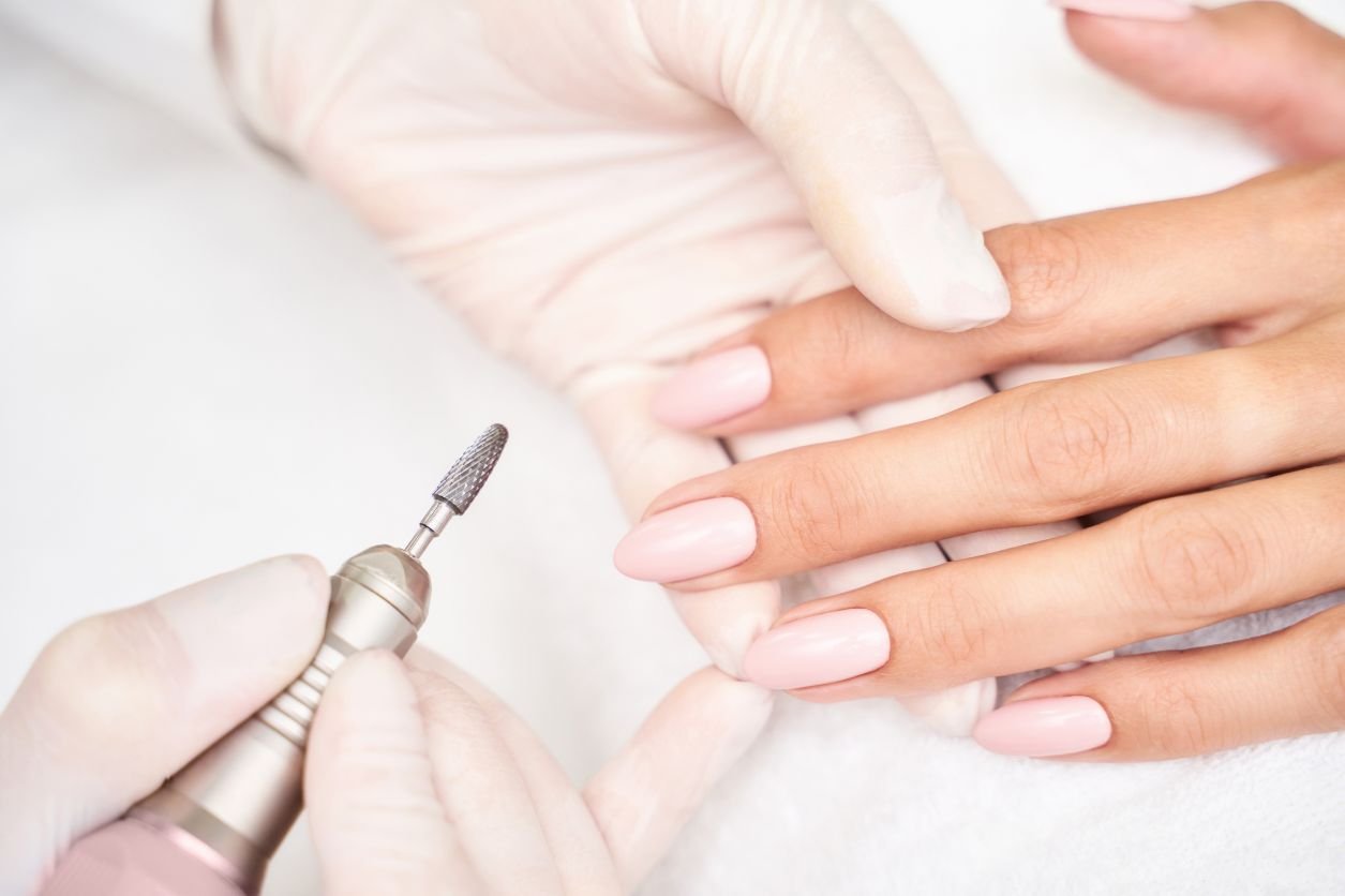 How To Go About Setting Up Your Own Nail Bar Business