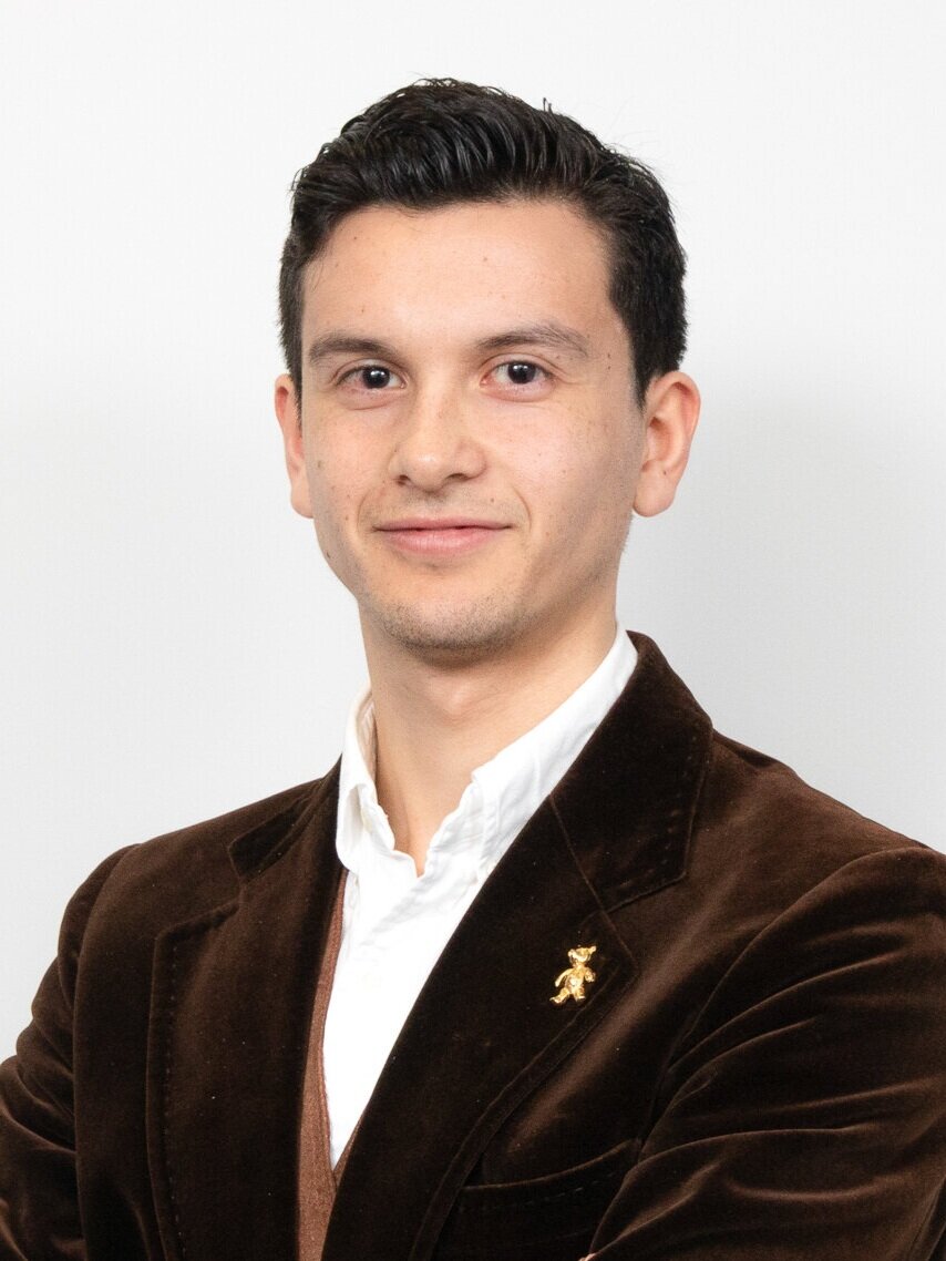  Carlos Lopez-Lozano 
 PhD Student 

 Carlos BE in Chemical and Bioprocess Engineering and is now doing his PhD in Engineering. His research focus is to develop mathematical models to predict ethylene concentrations in kiwifruit boxes in order to assist with understanding  box to box variability of kiwifruit storage quality in the supply chain. 