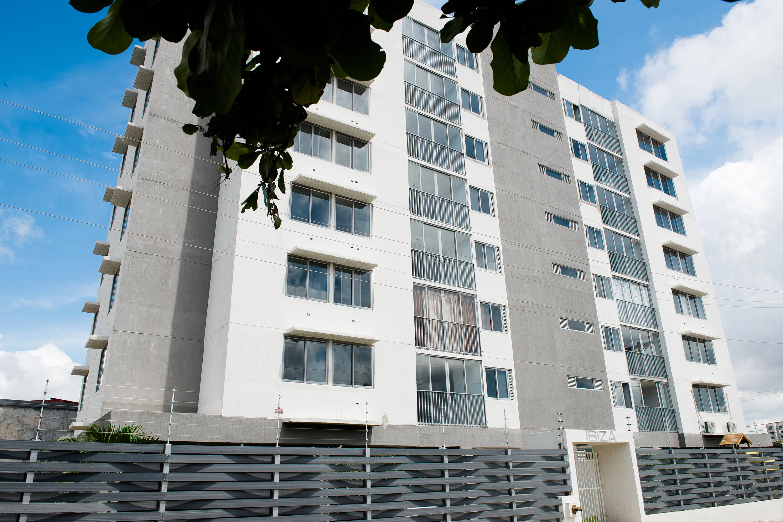 Proyectos de apartamentos y casas modernas nuevas en Panama