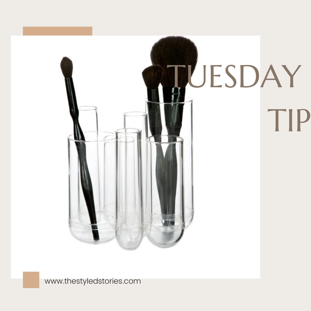 Make up brush organizer .PNG