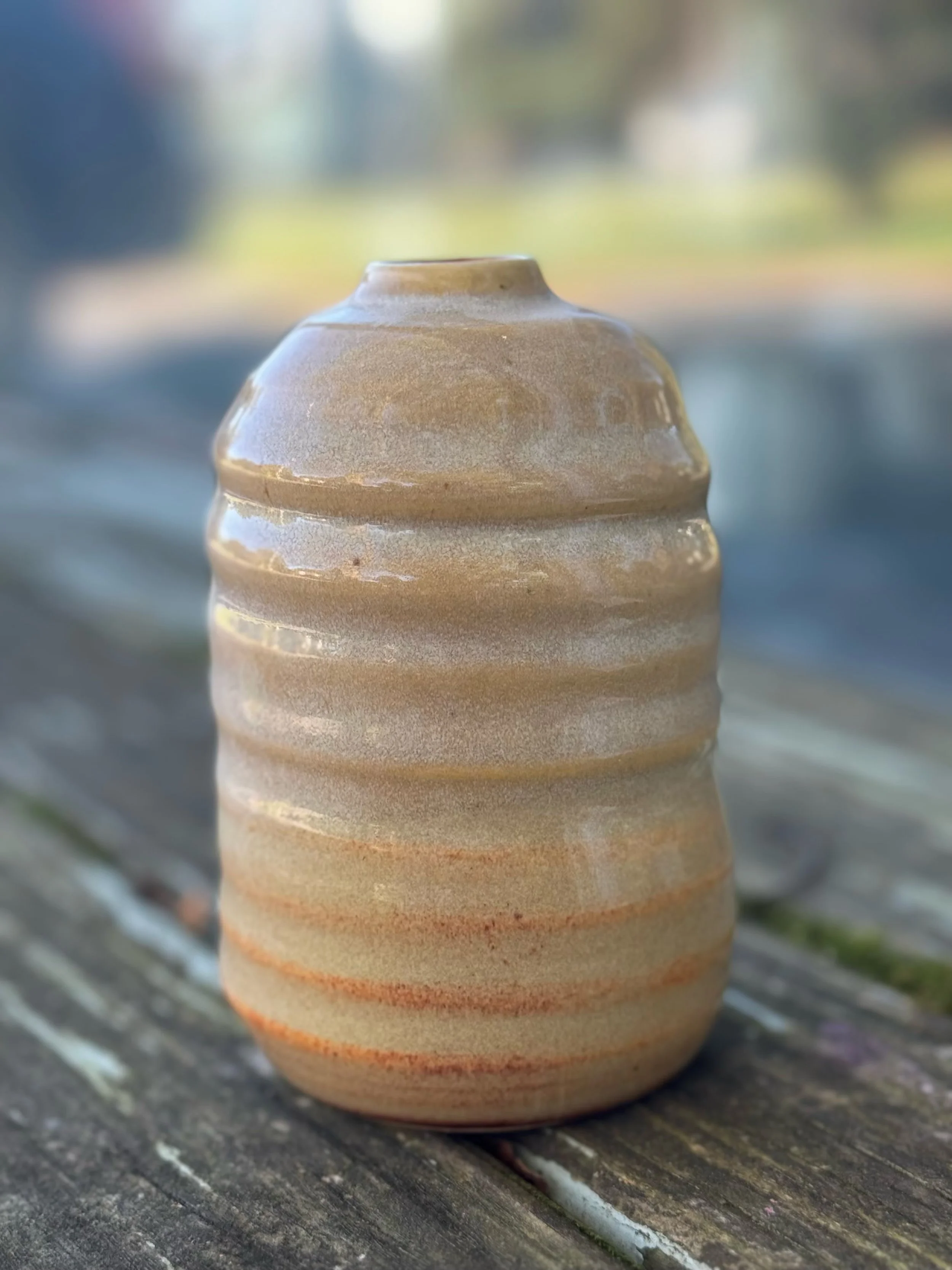 Shiny Creamy Bud Vase
