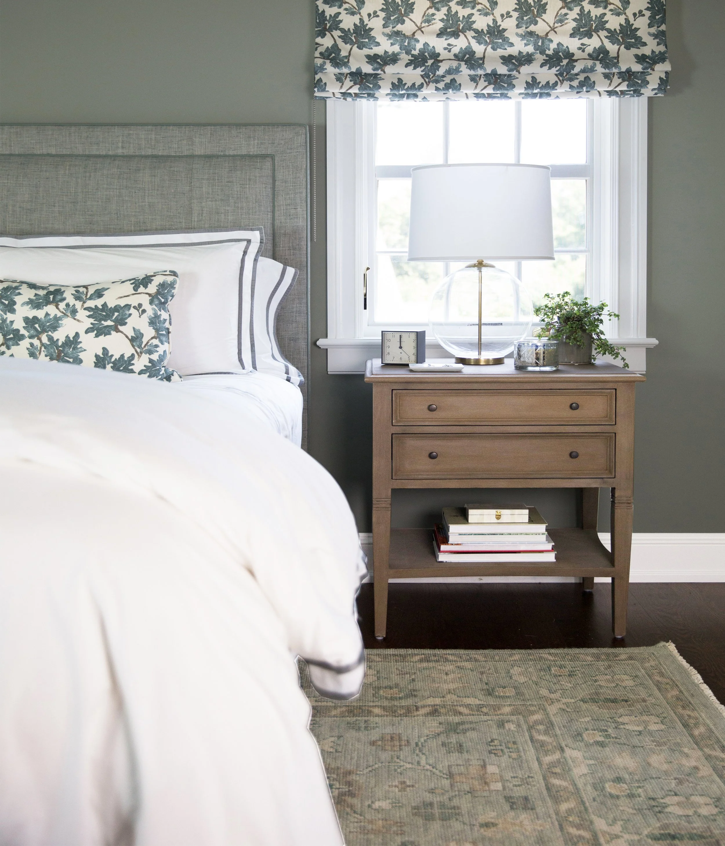 guest bedroom (08.04.2017)-2339-revised-square.jpg