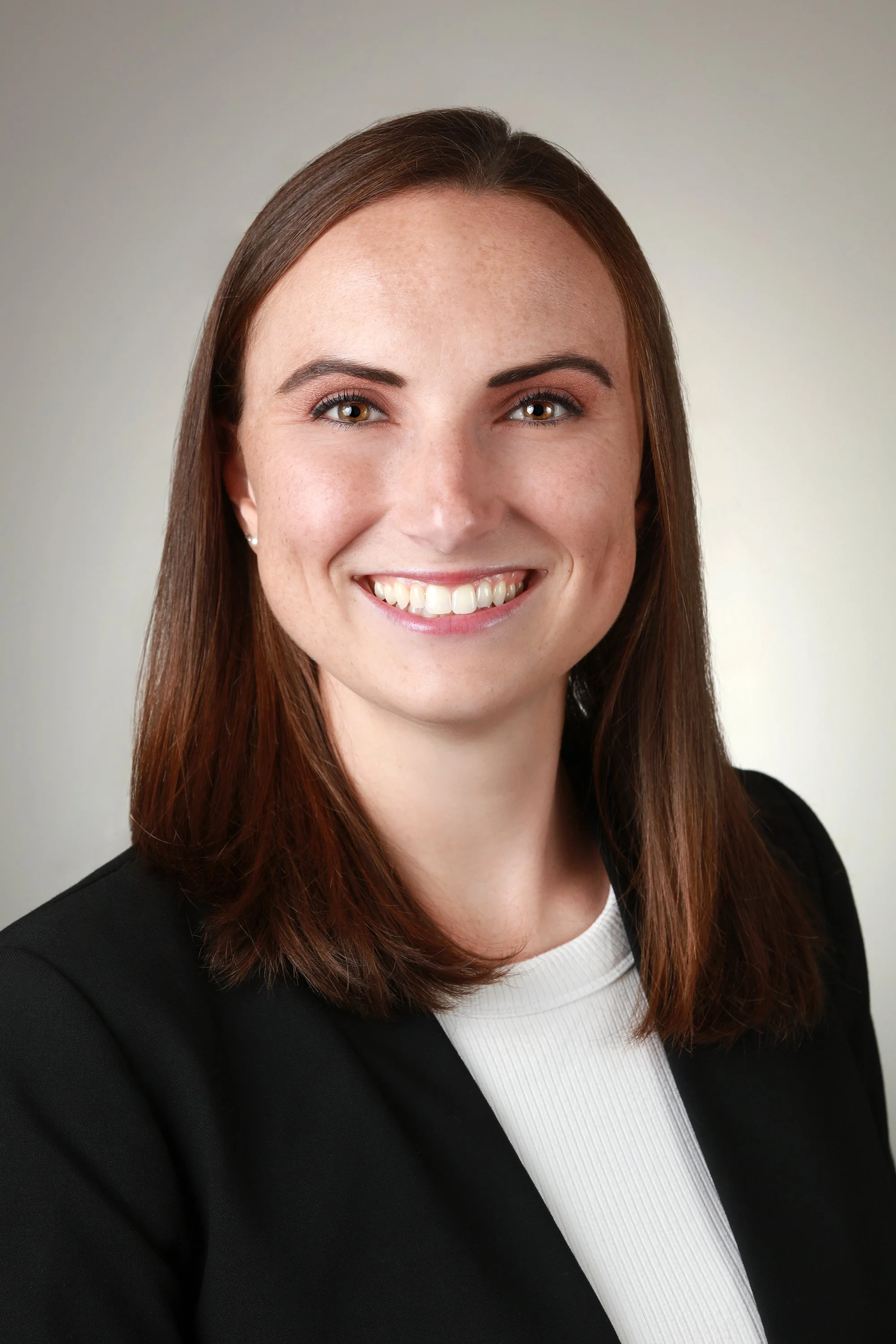 Laura Crawford Headshot