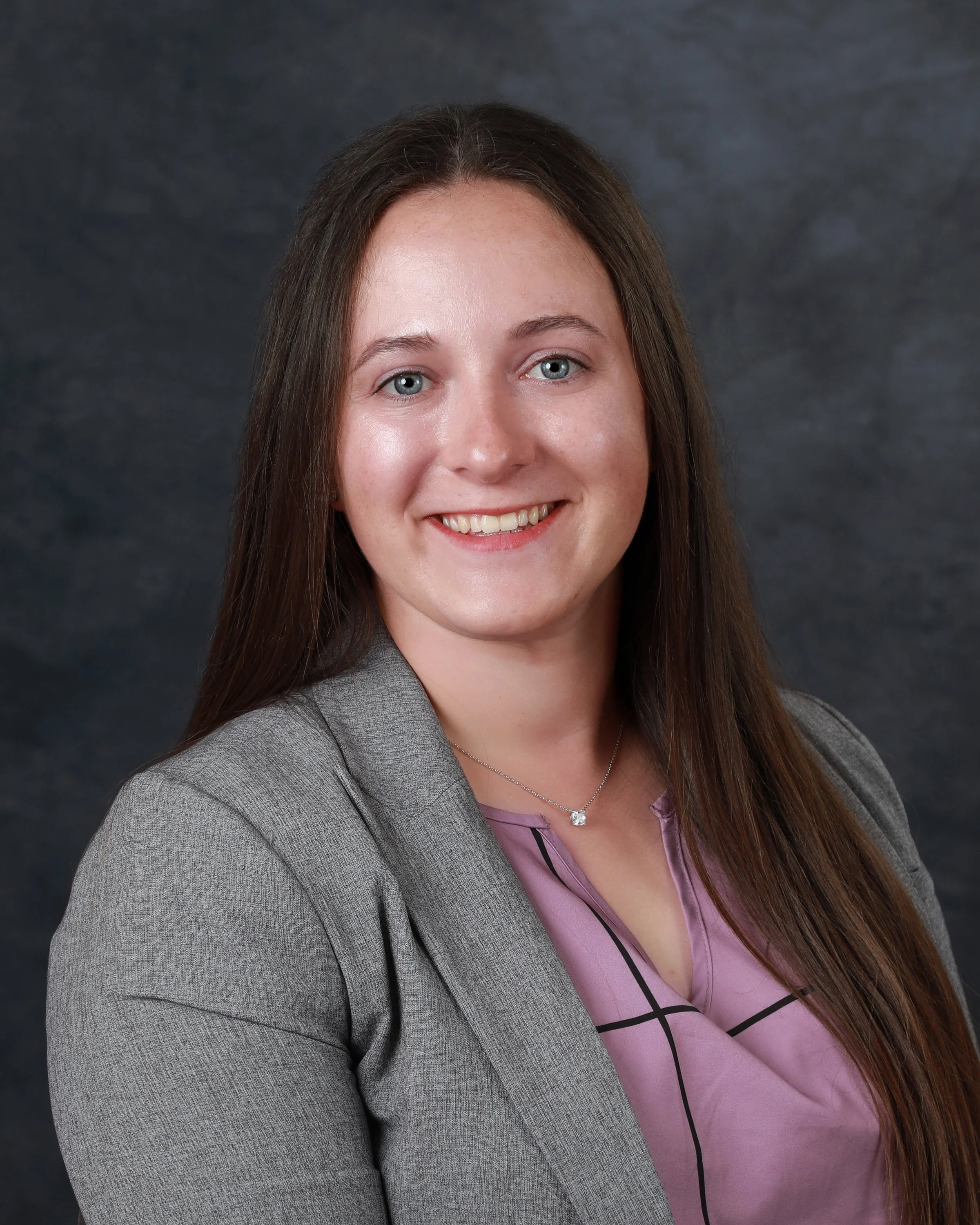 Ellyn Burrows Headshot